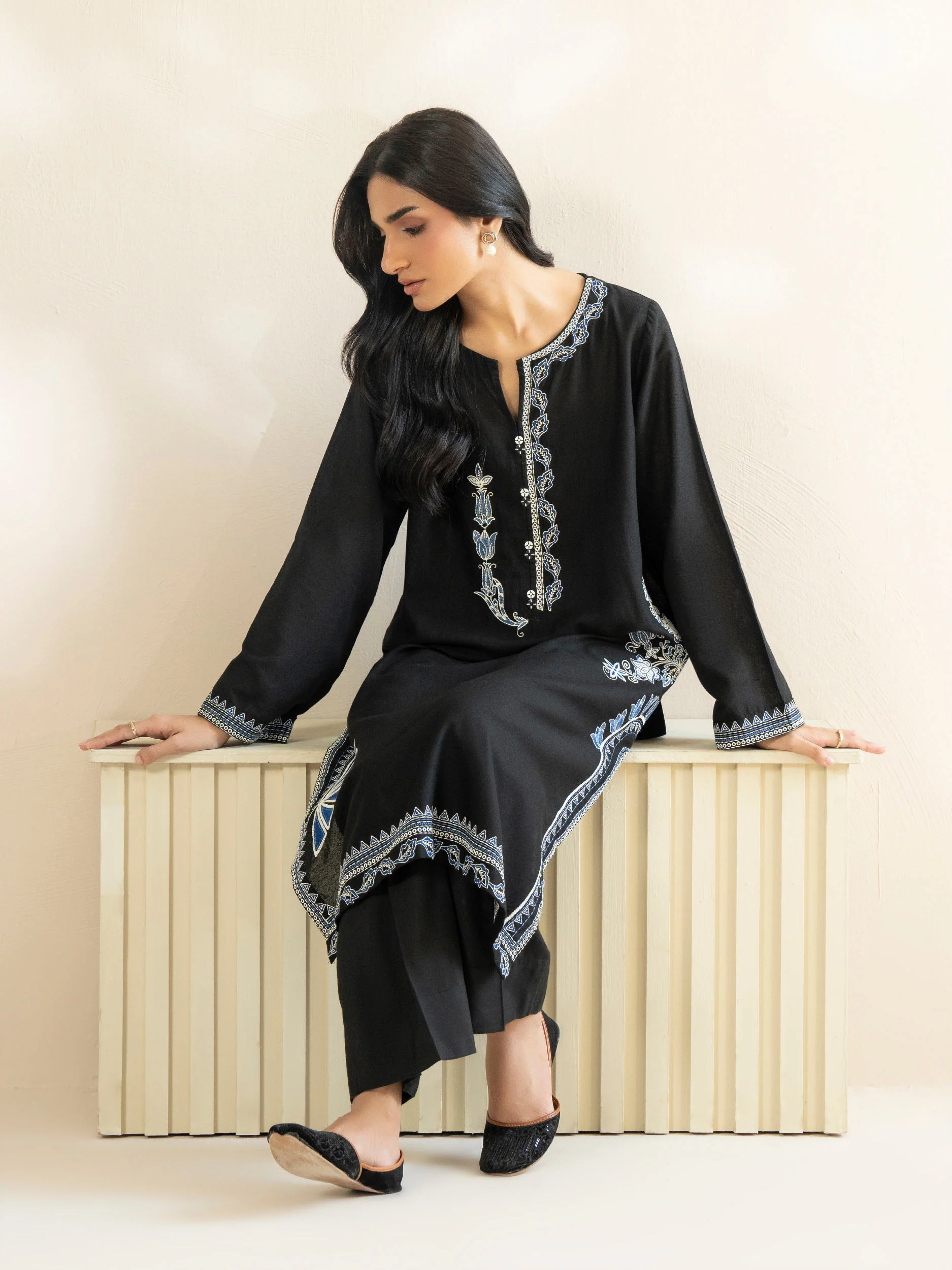 Karandi Shirt-Embroidered (Pret) - Image 6