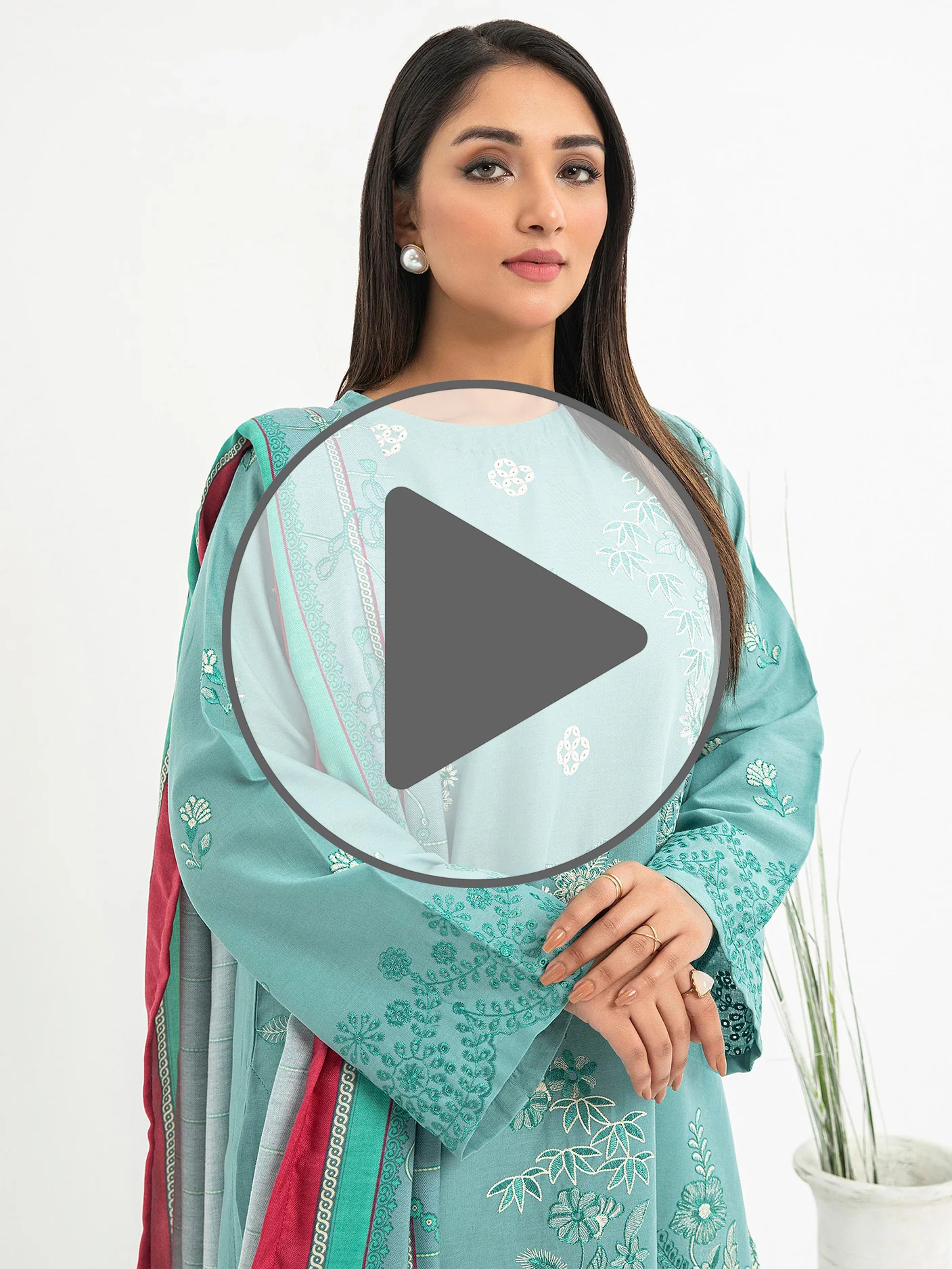 2 Piece Khaddar Suit-Embroidered (Pret) - Image 6