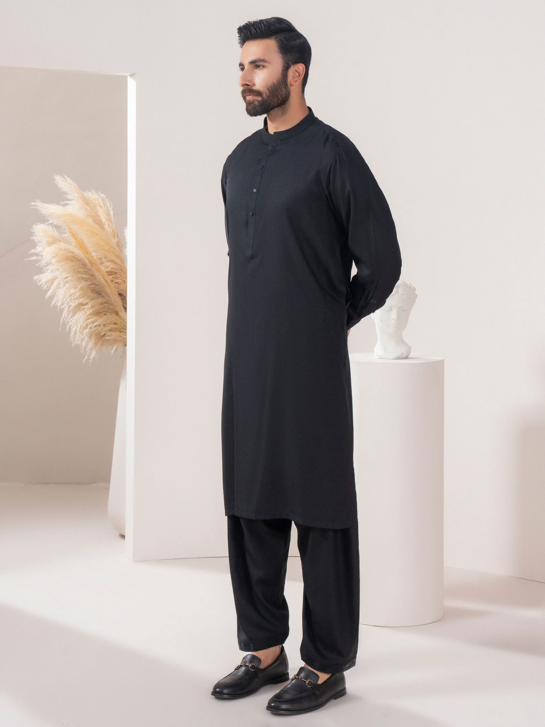 Crepe Suit - Image 3