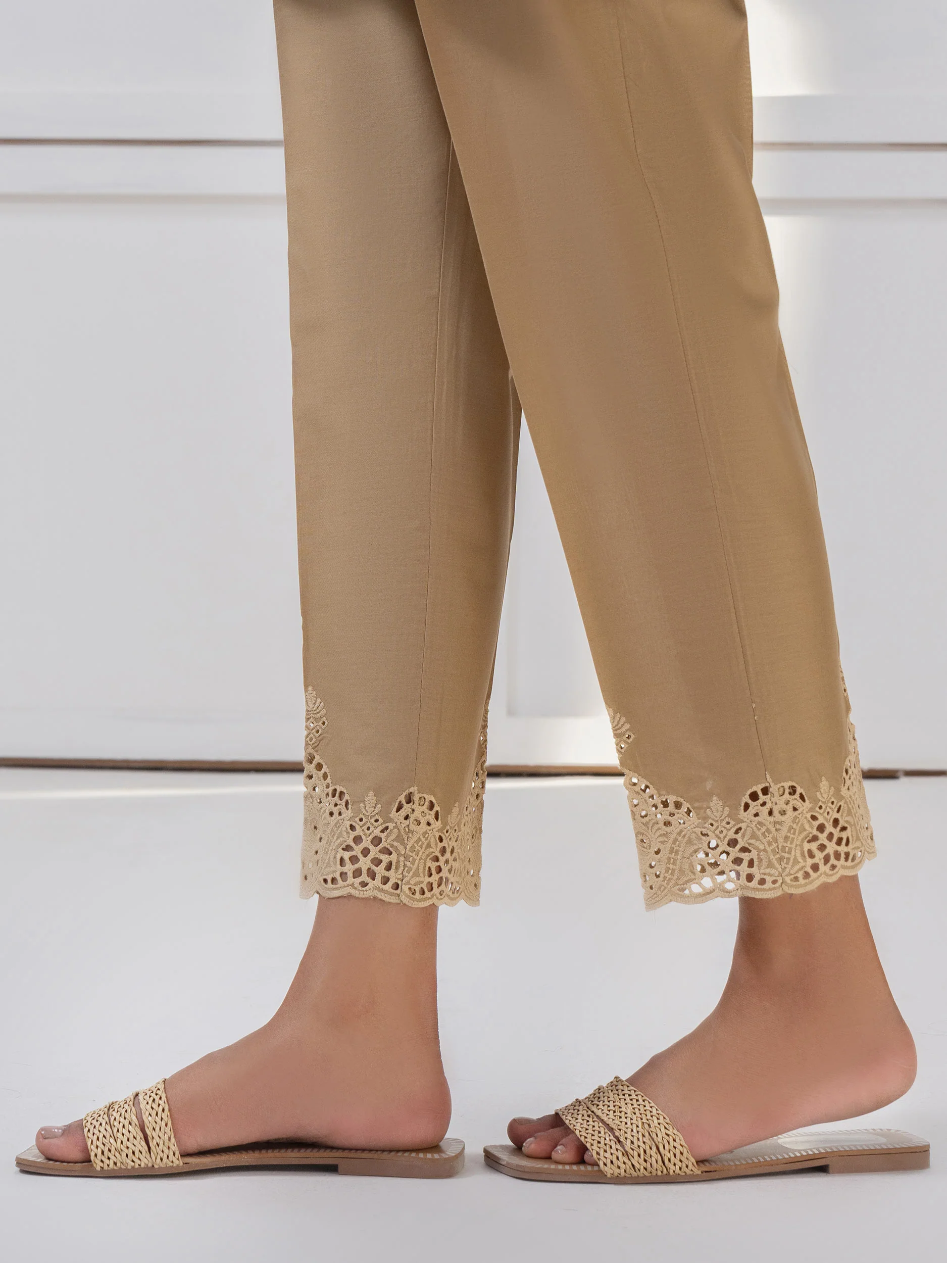 Lawn Trouser-Embroidered (Pret) - Image 4