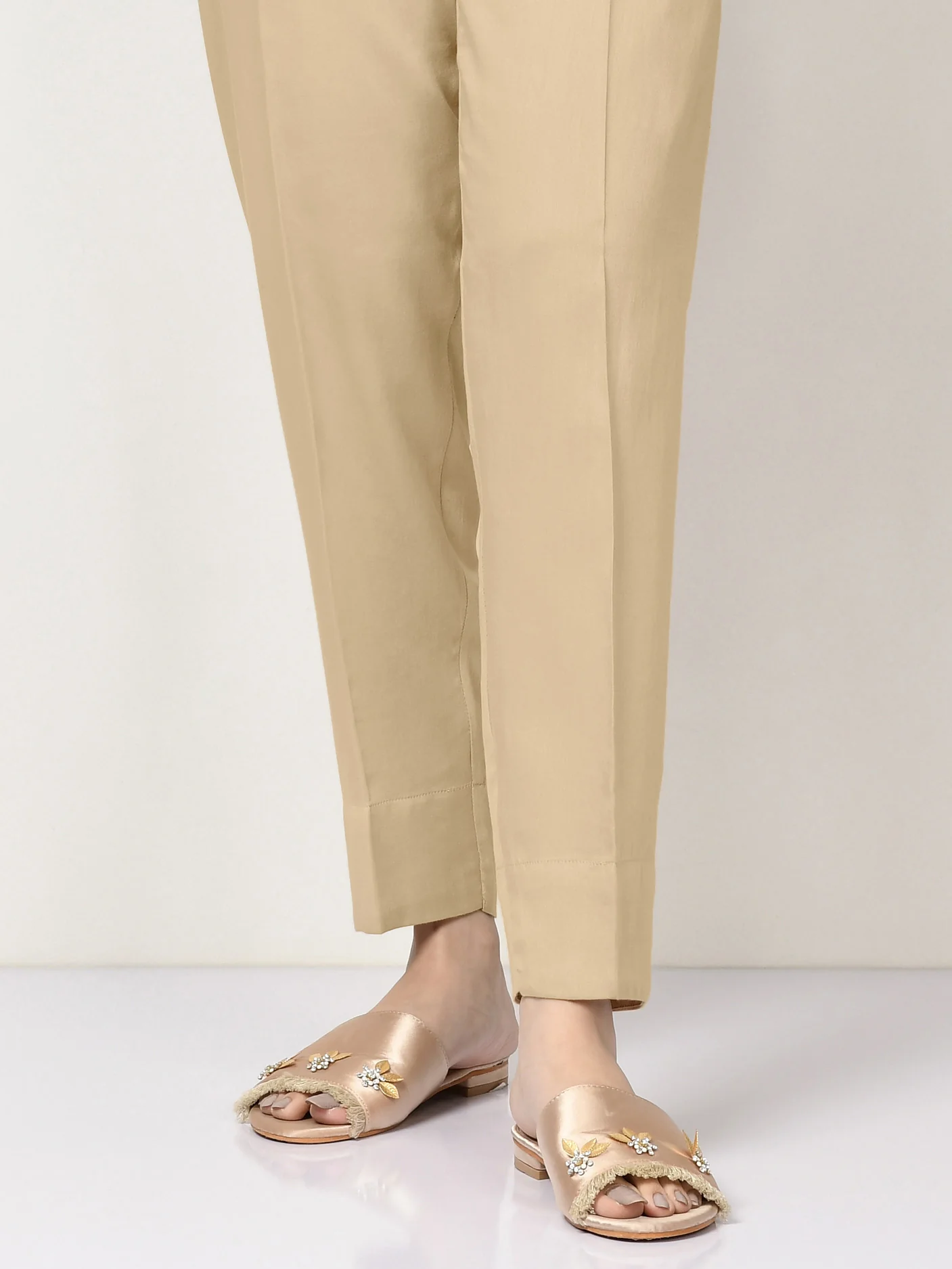 Khaddar Trouser (Pret) - Image 4