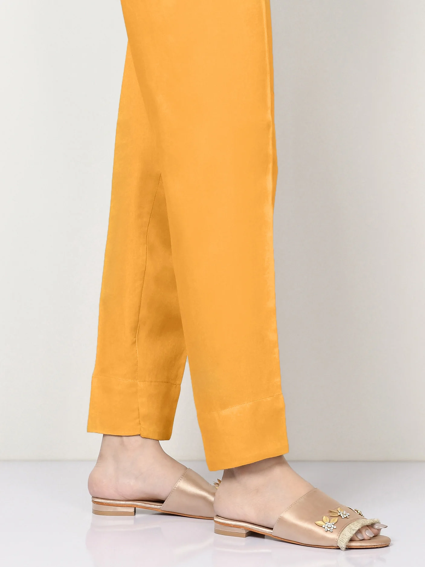 Dyed Khaddar Trouser(Pret) - Image 3