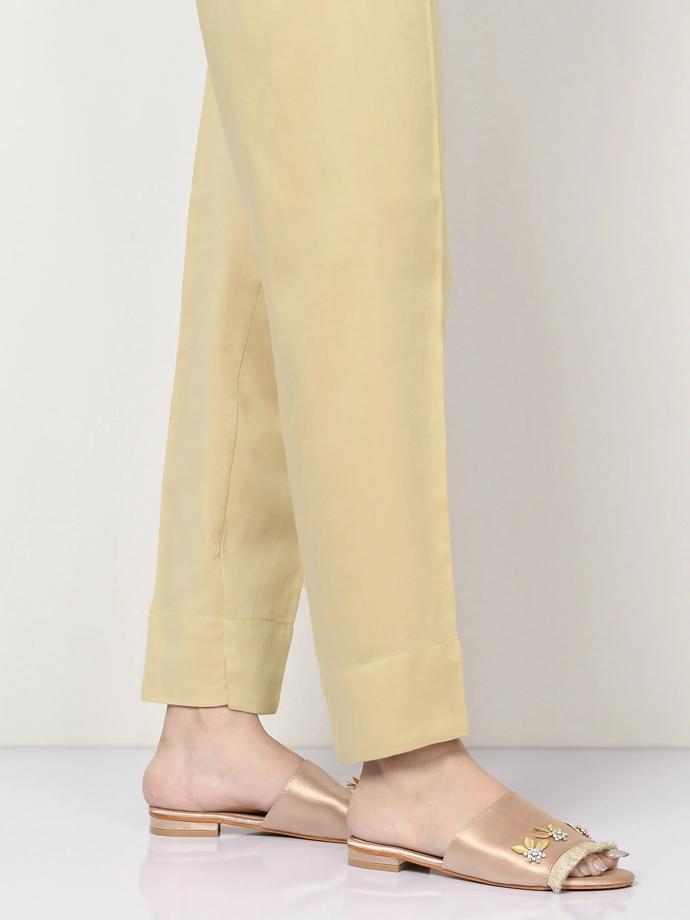 Khaddar Trouser (Pret) - Image 2