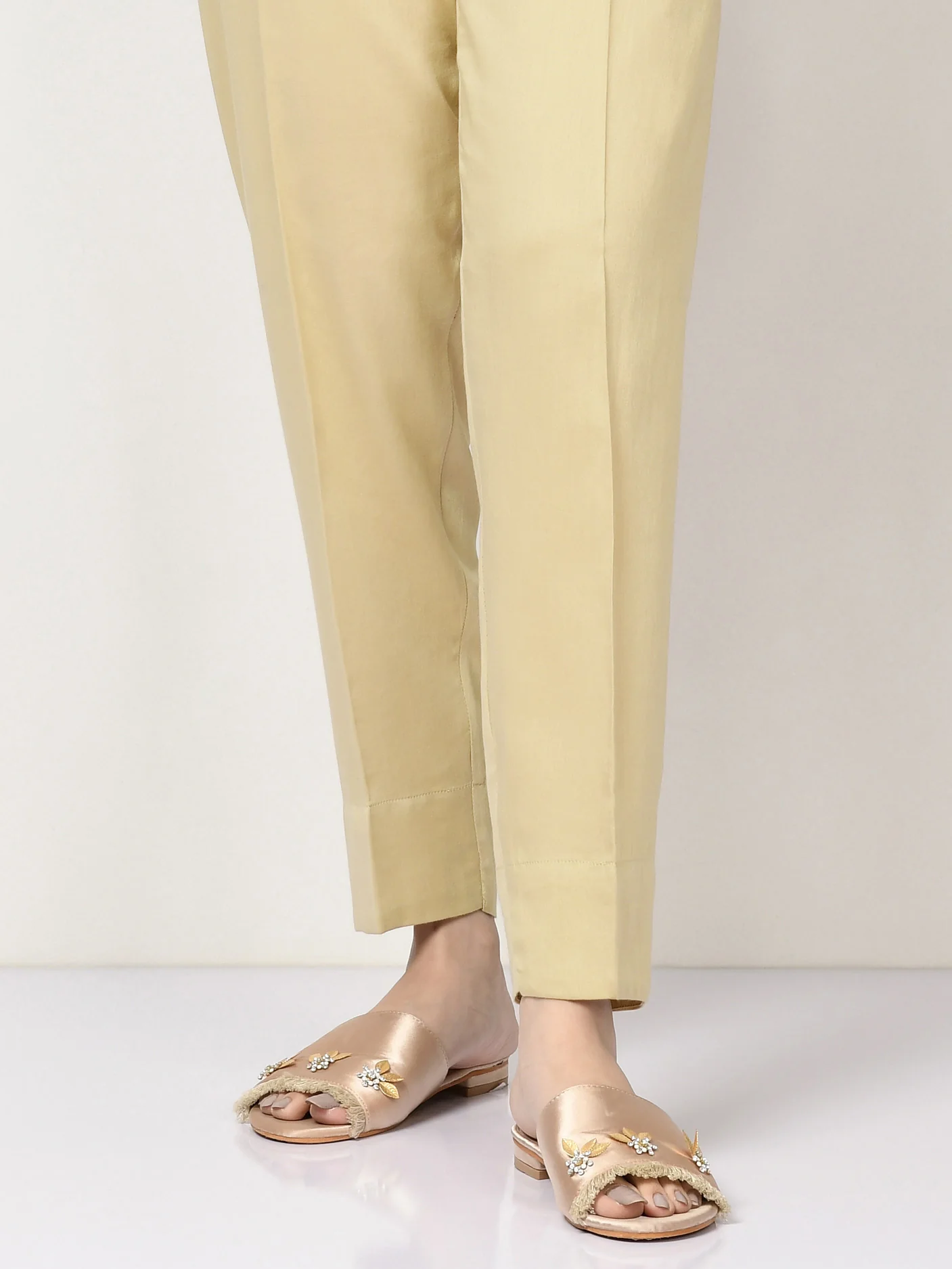 Khaddar Trouser (Pret) - Image 4