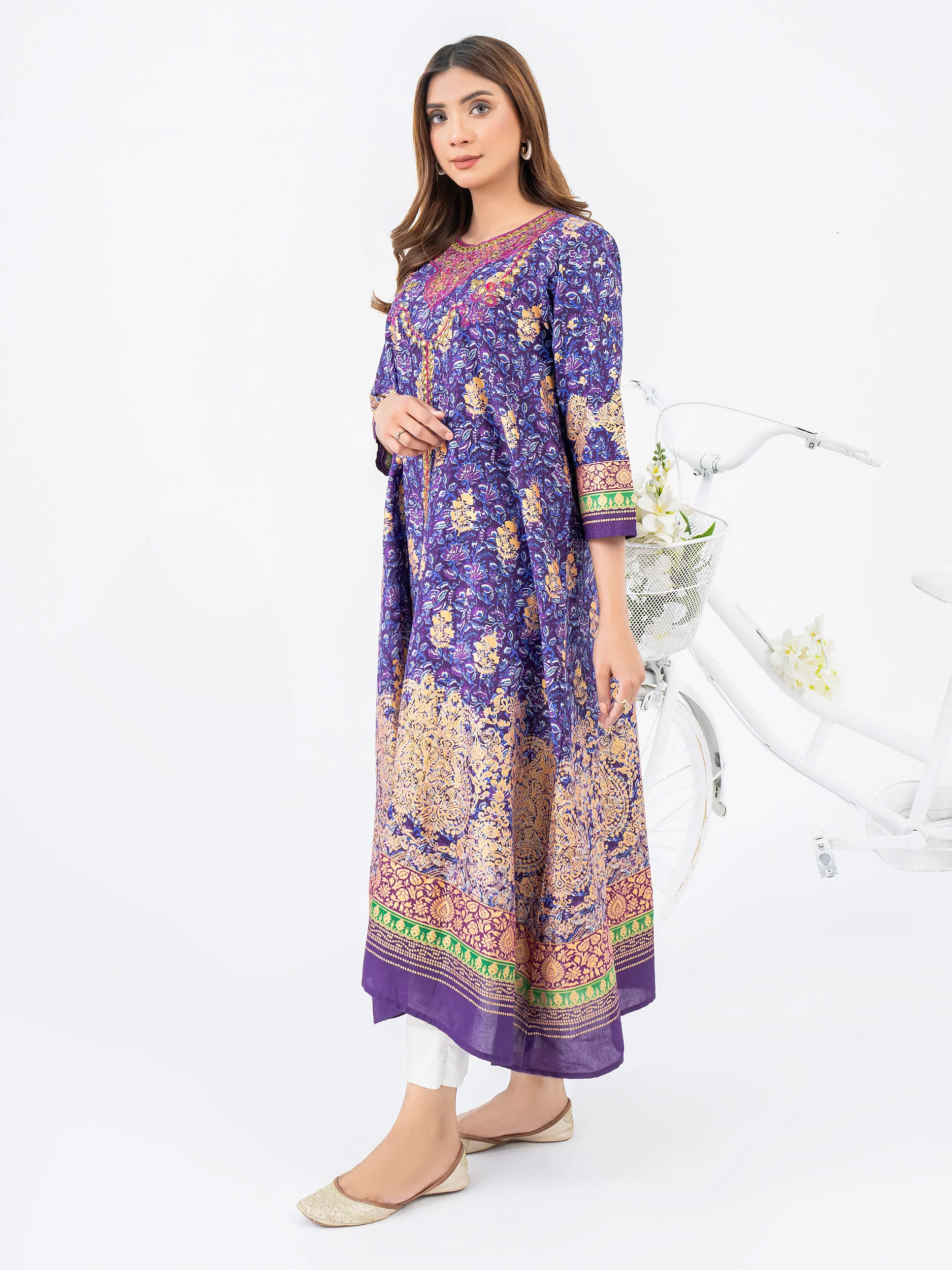 Cambric Pishwas-Embroidered (Pret) - Image 3