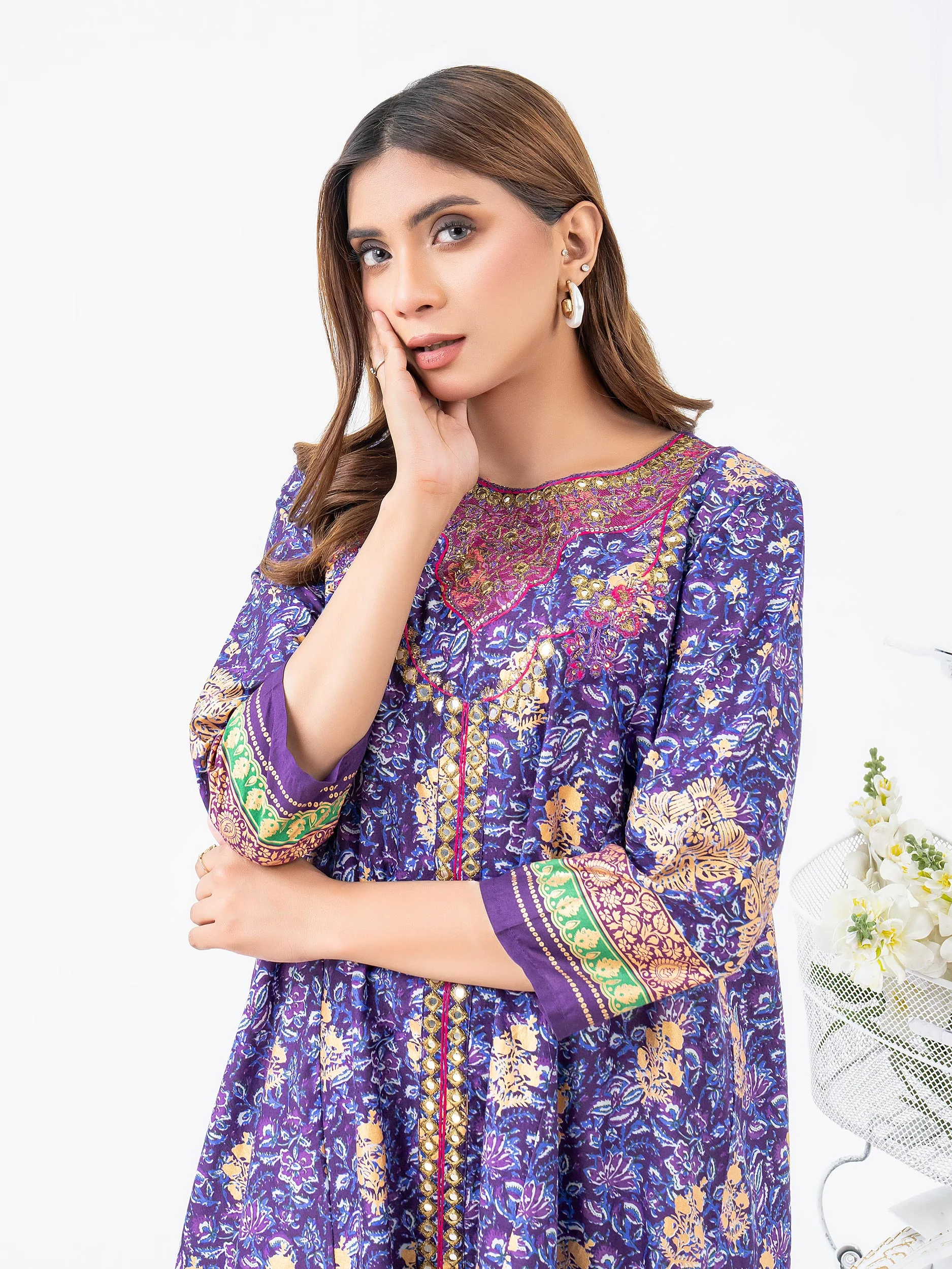Cambric Pishwas-Embroidered (Pret) - Image 4