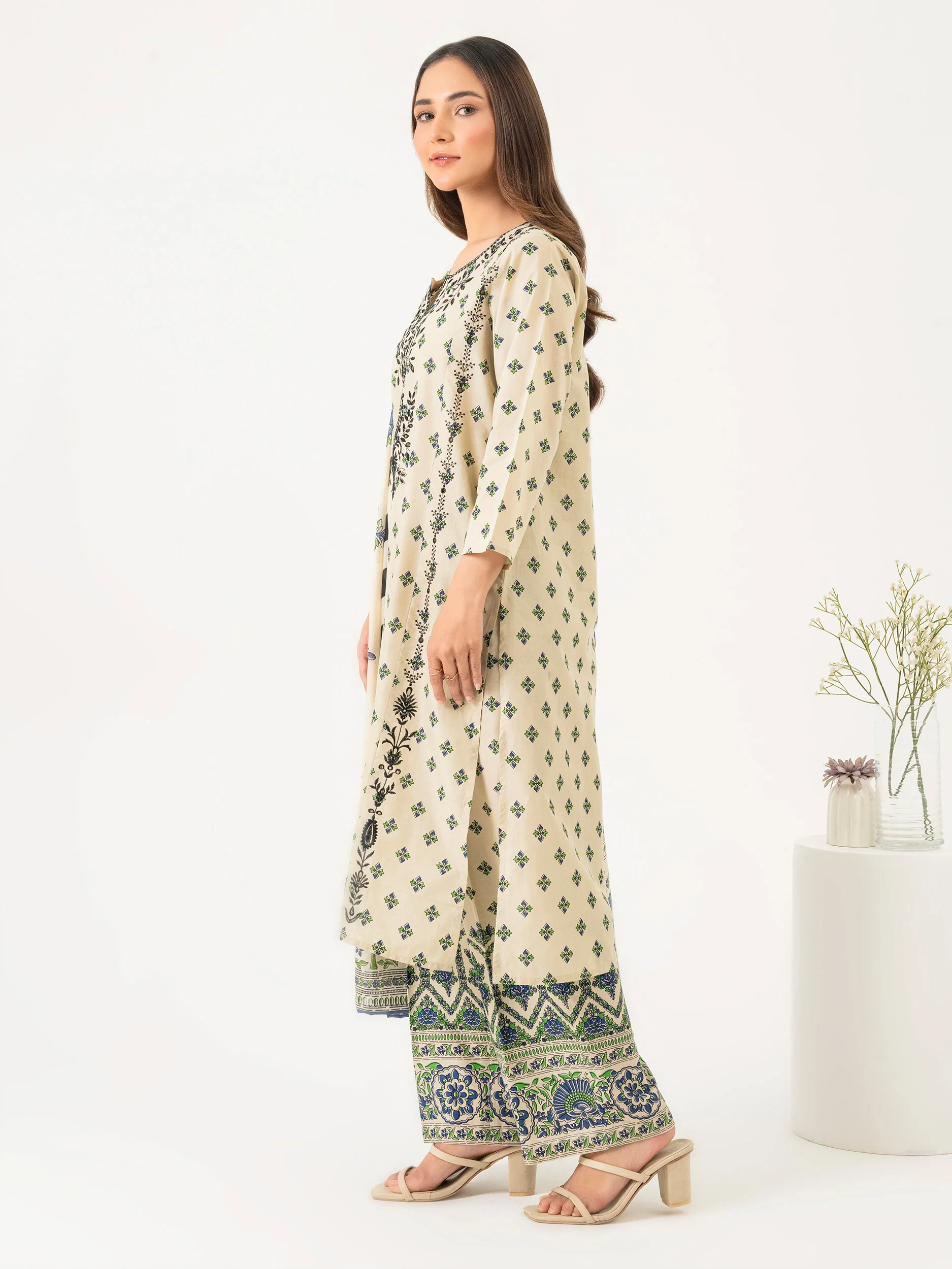 3 Piece Lawn Suit-Embroidered (Pret) - Image 3