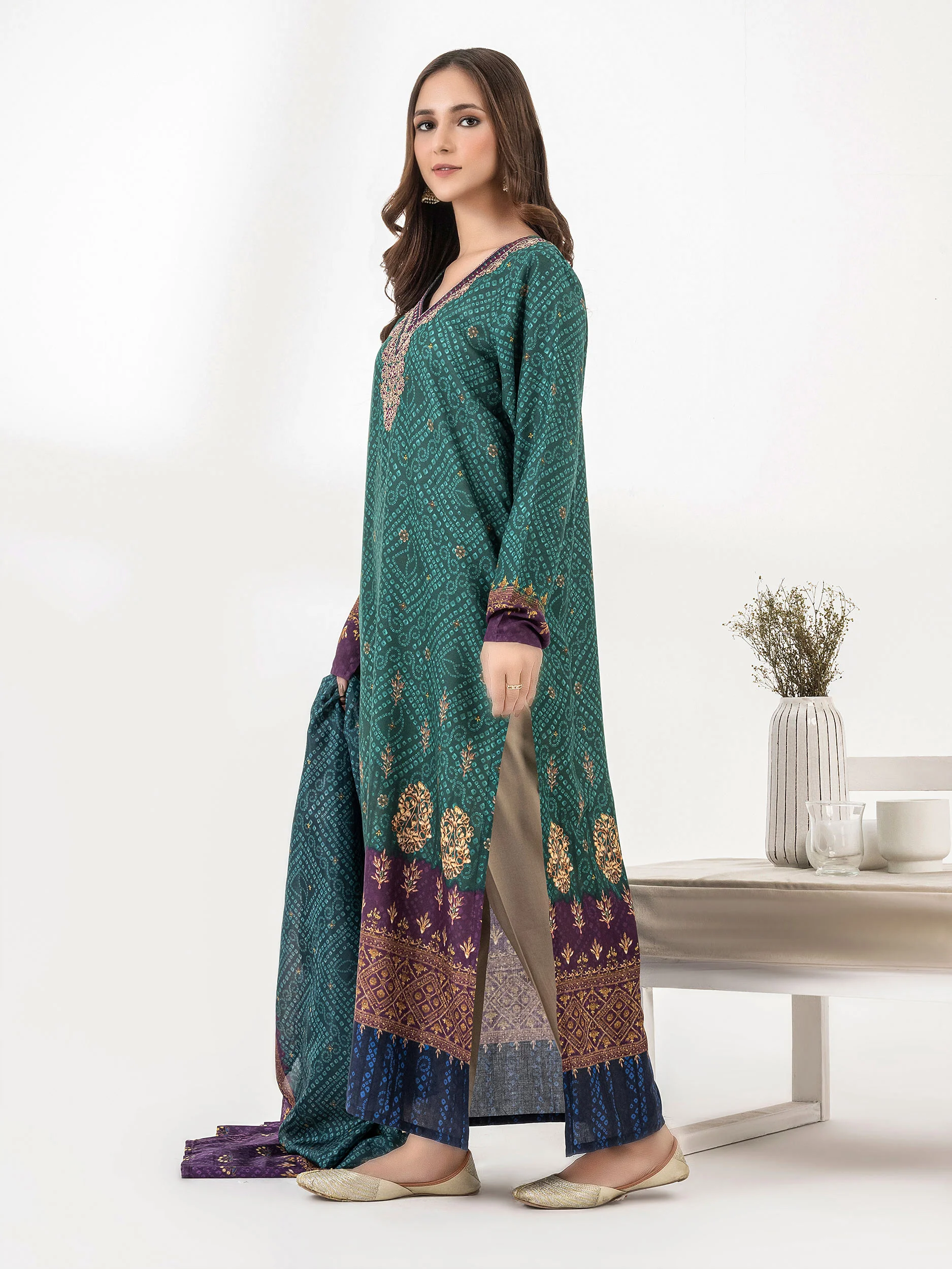 2 Piece Viscose Suit-Embroidered (Pret) - Image 4