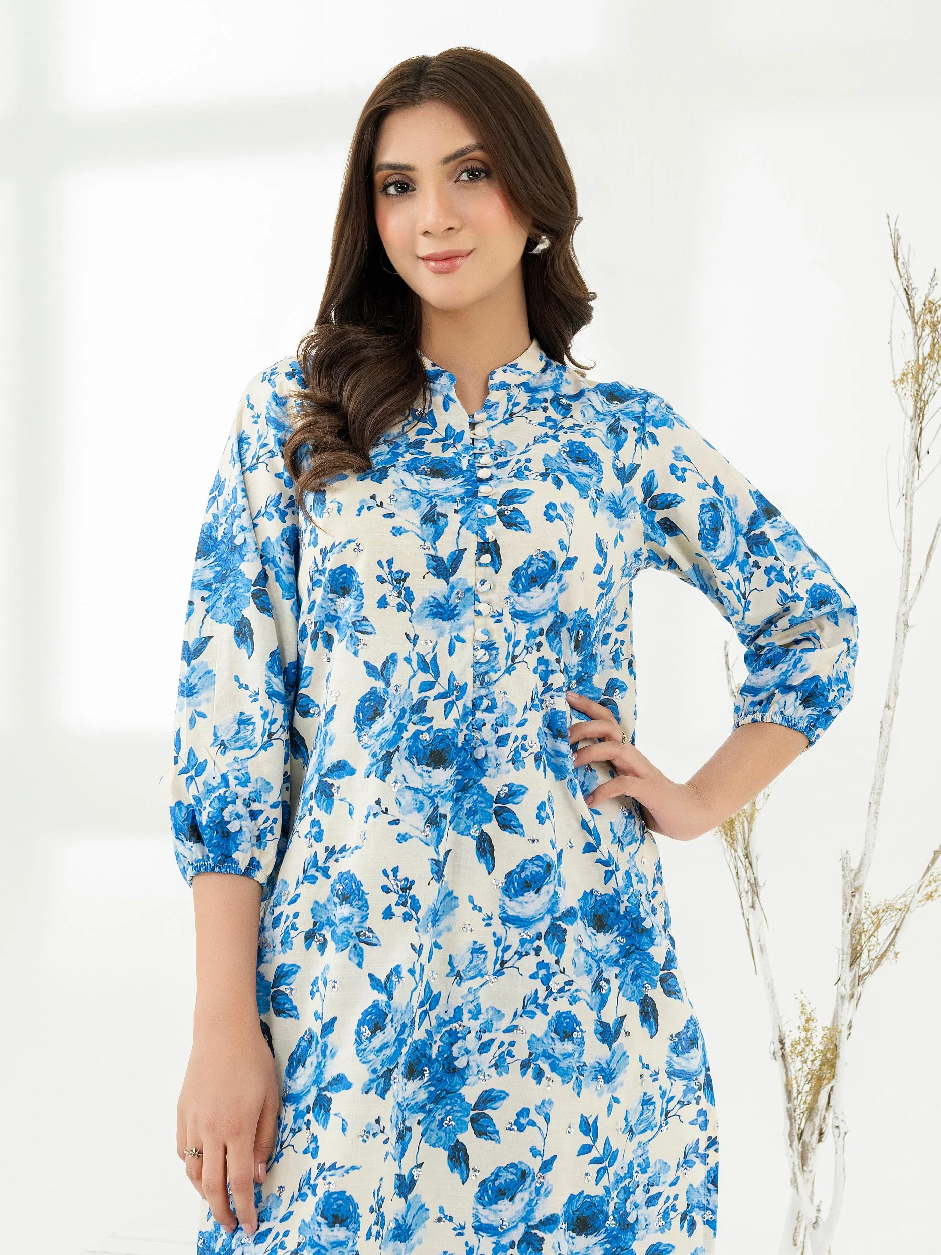 2 Piece Lawn Suit-Embroidered (Pret) - Image 4