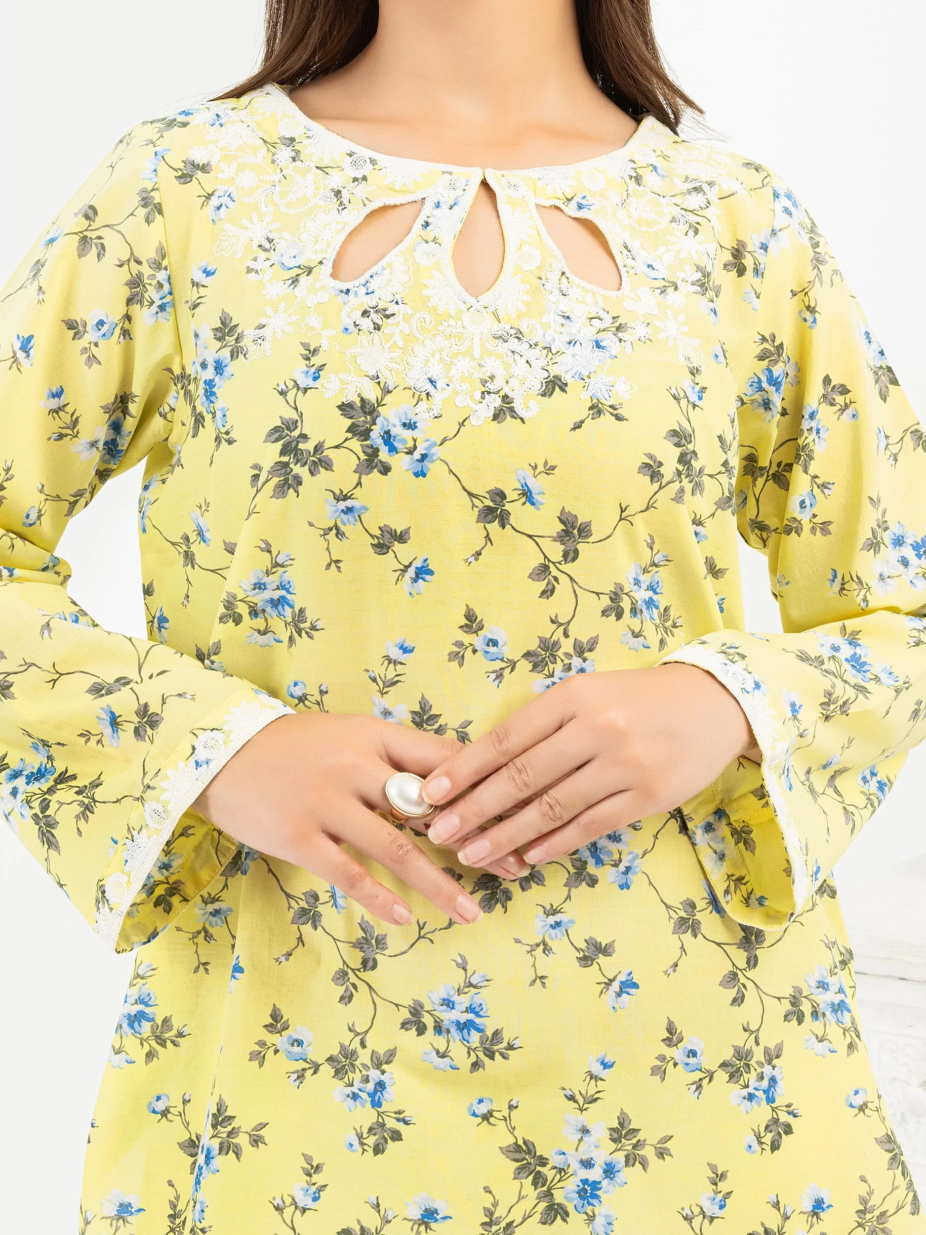 Cambric Kurti-Embroidered (Pret) - Image 6