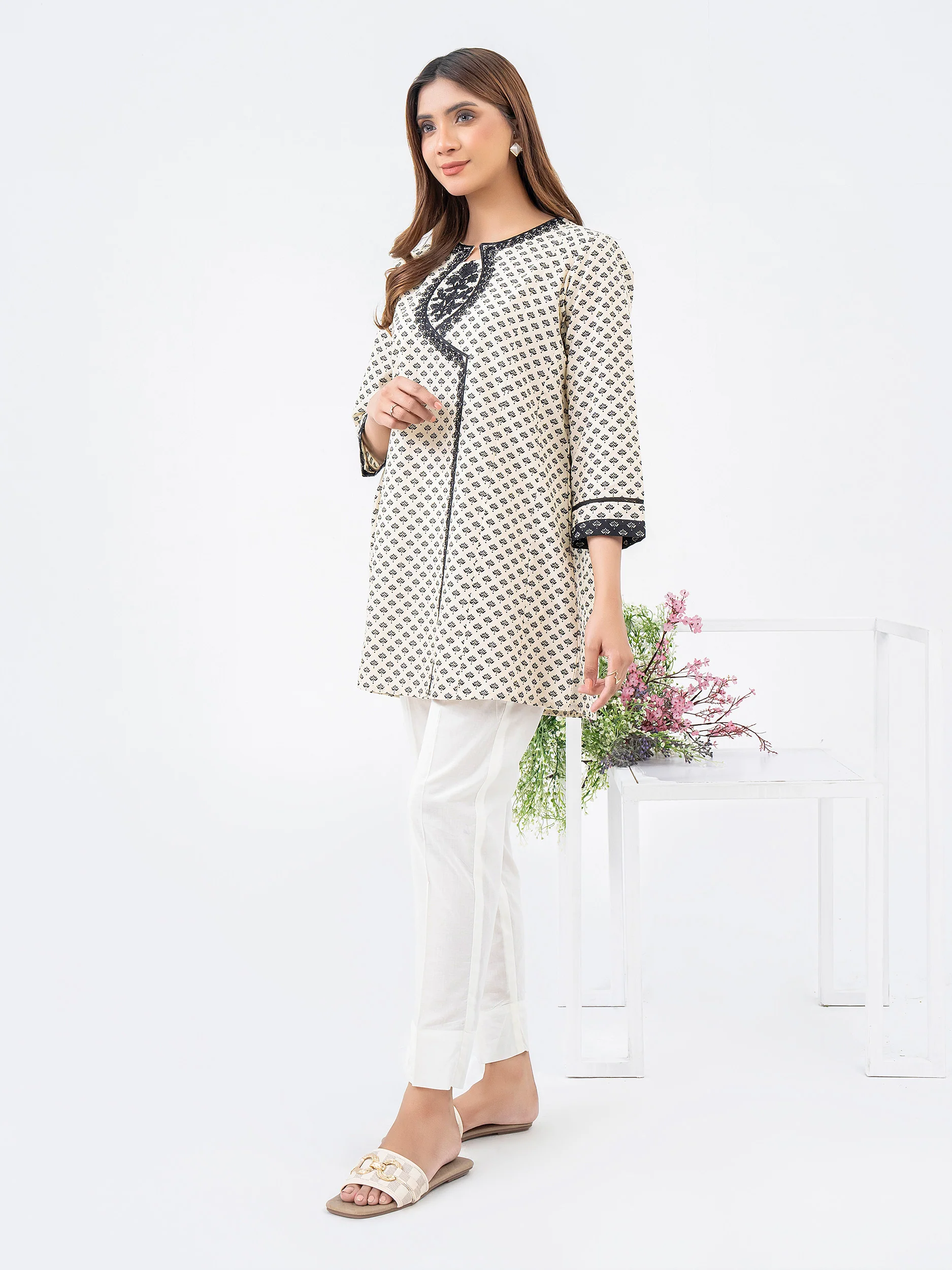 Lawn Kurti-Embroidered (Pret) - Image 3