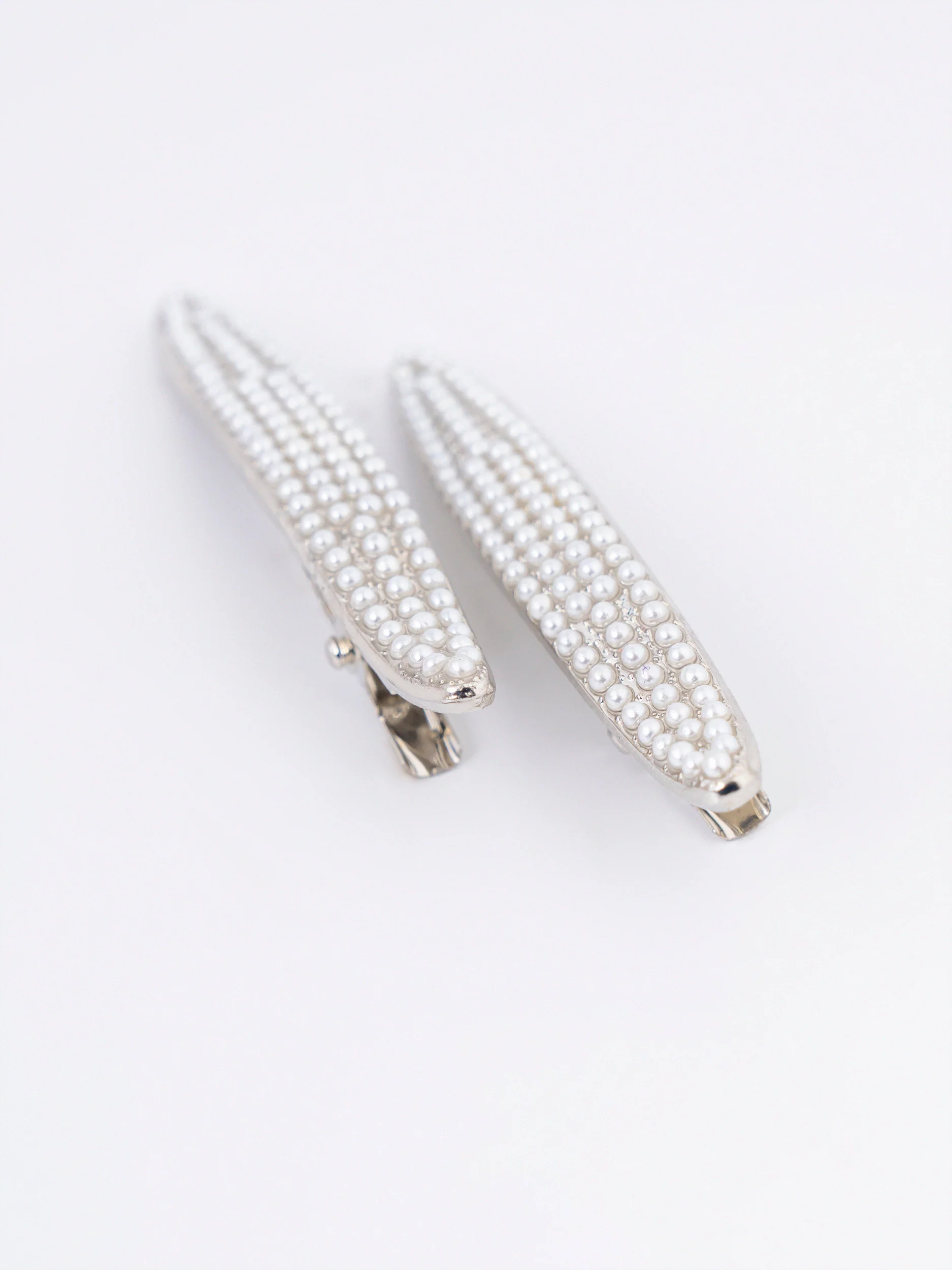 Pearl Studded Clips - Image 3