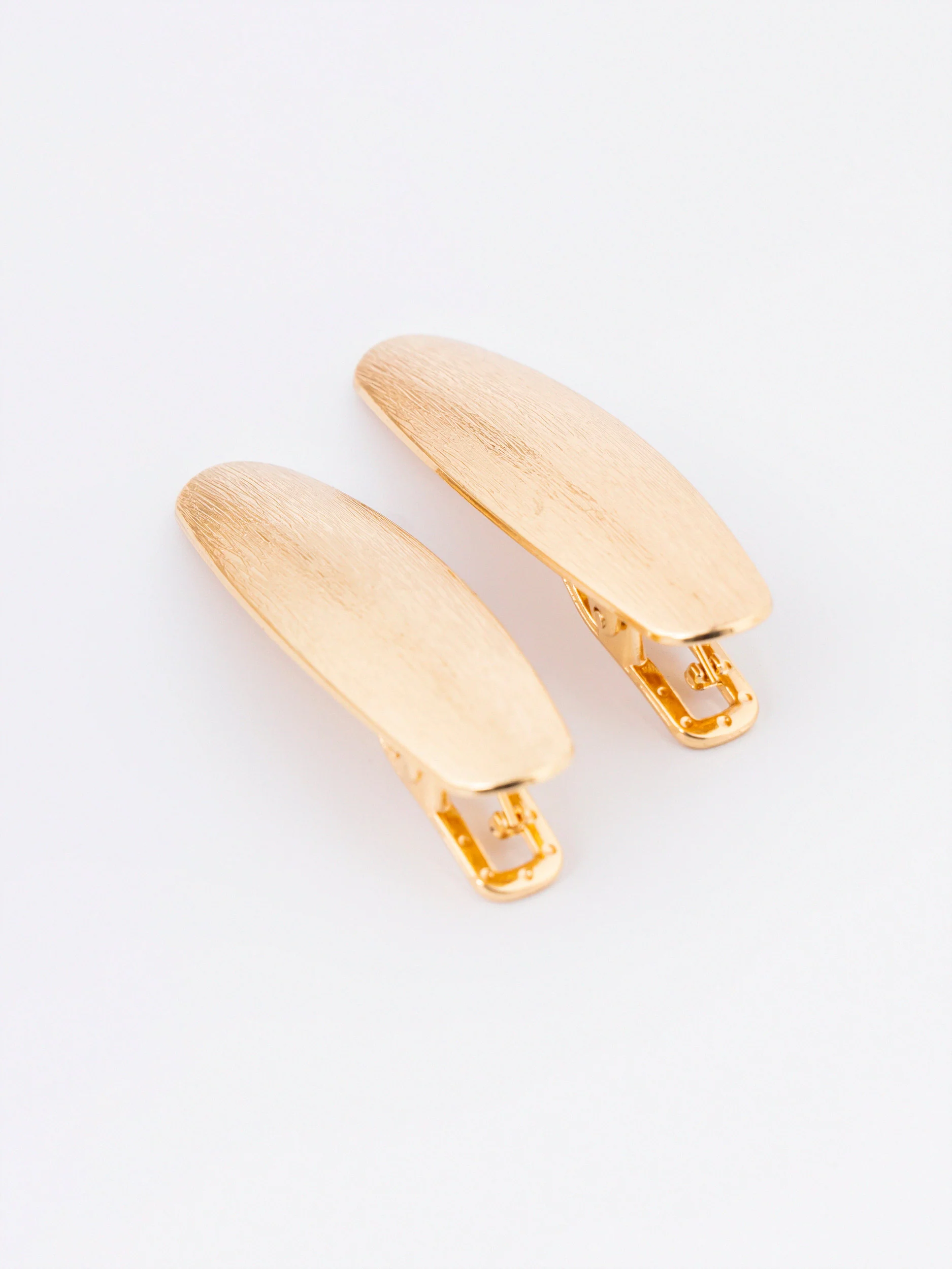 Matte Hair Clips - Image 3