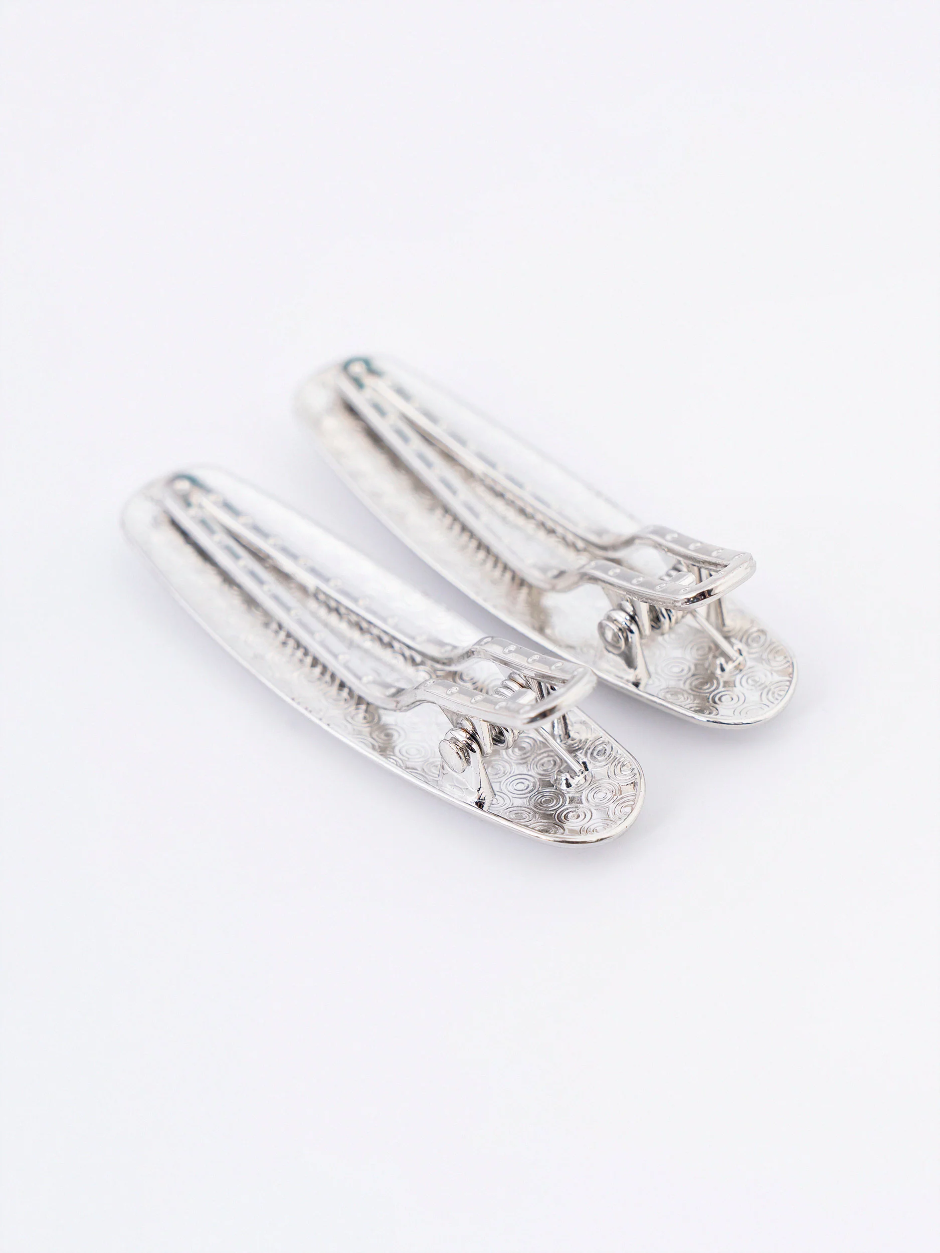 Matte Hair Clips - Image 2