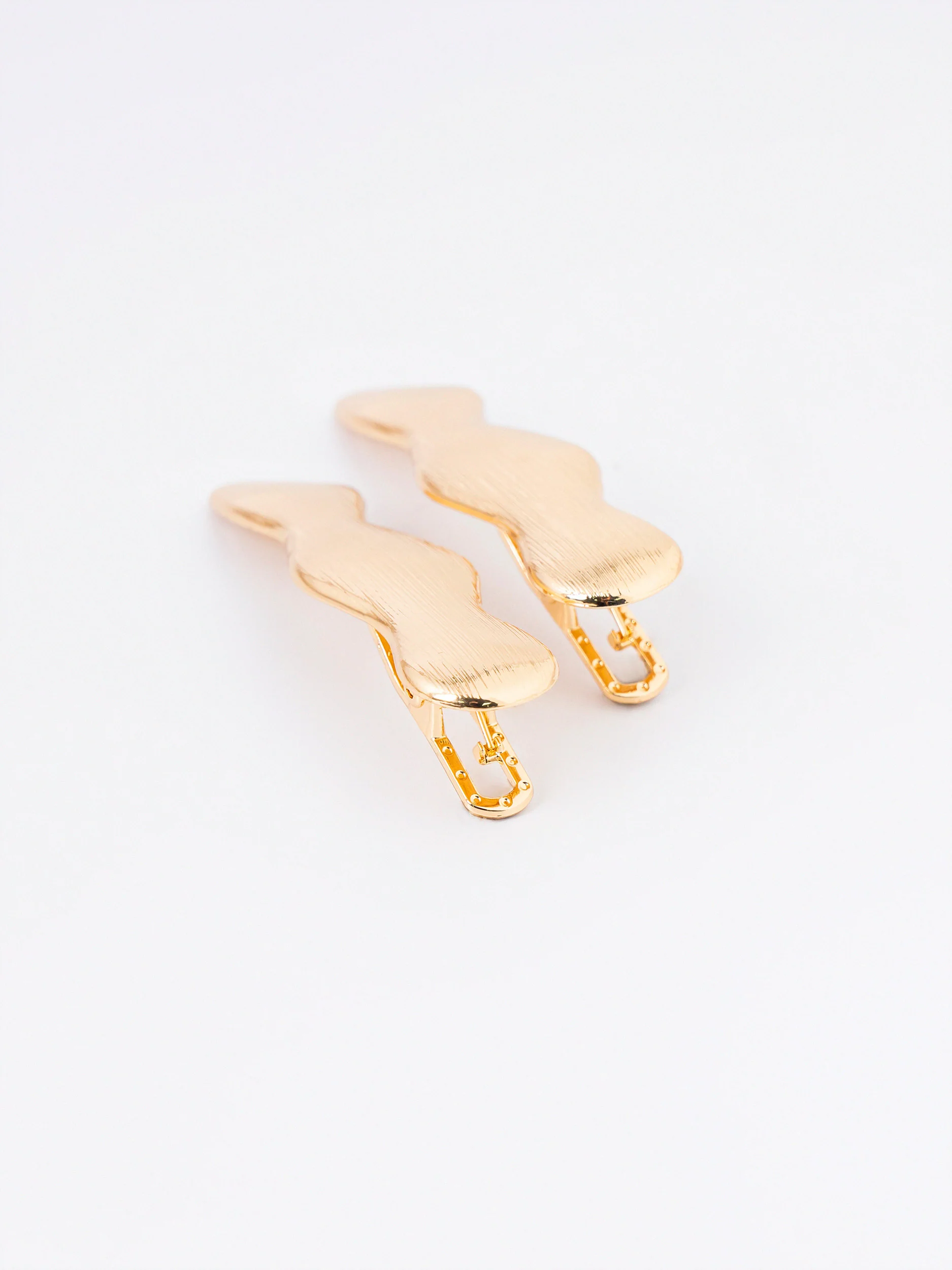 Wave Hair Clips - Image 3