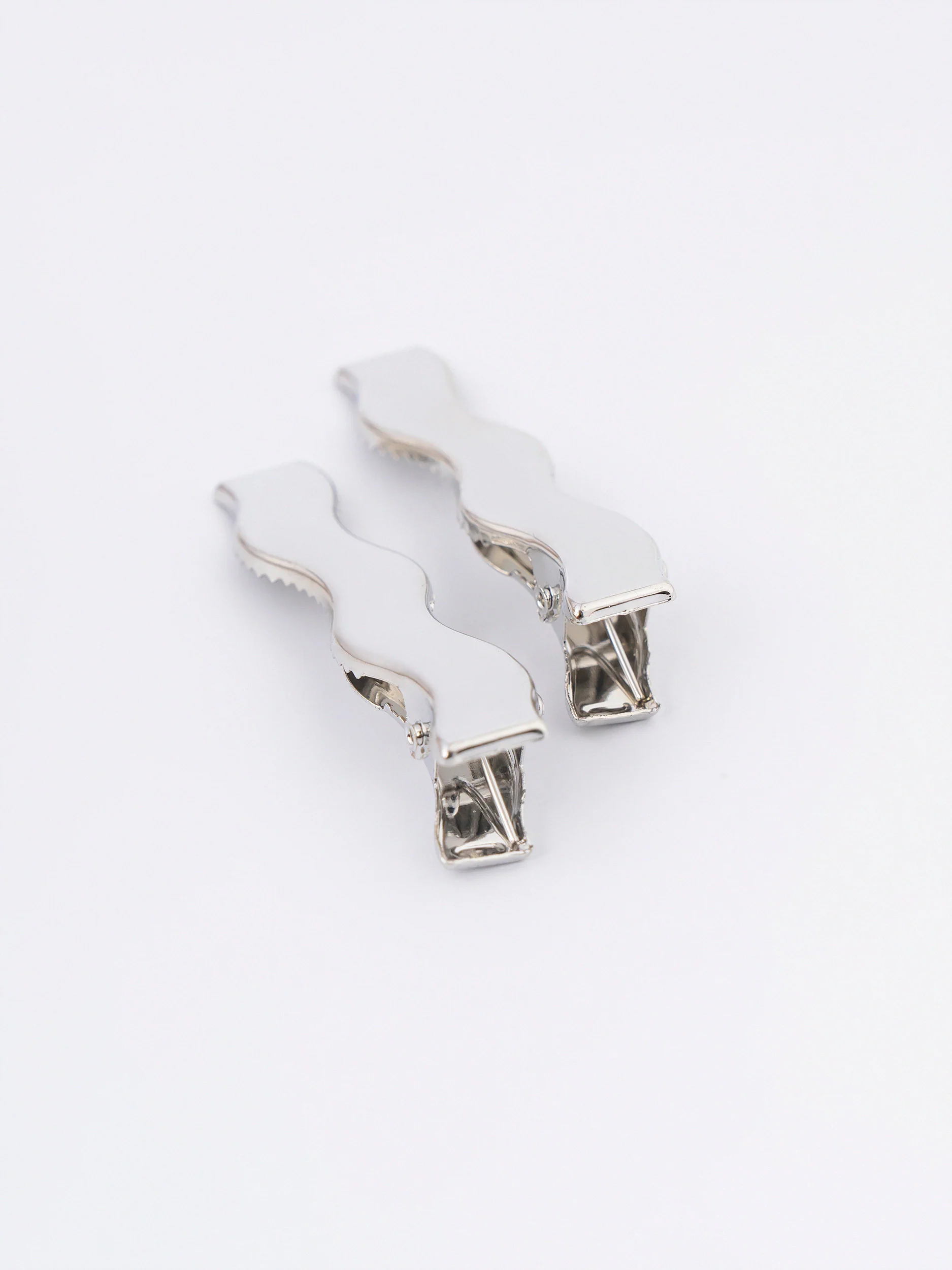 Wave Hair Clips - Image 3