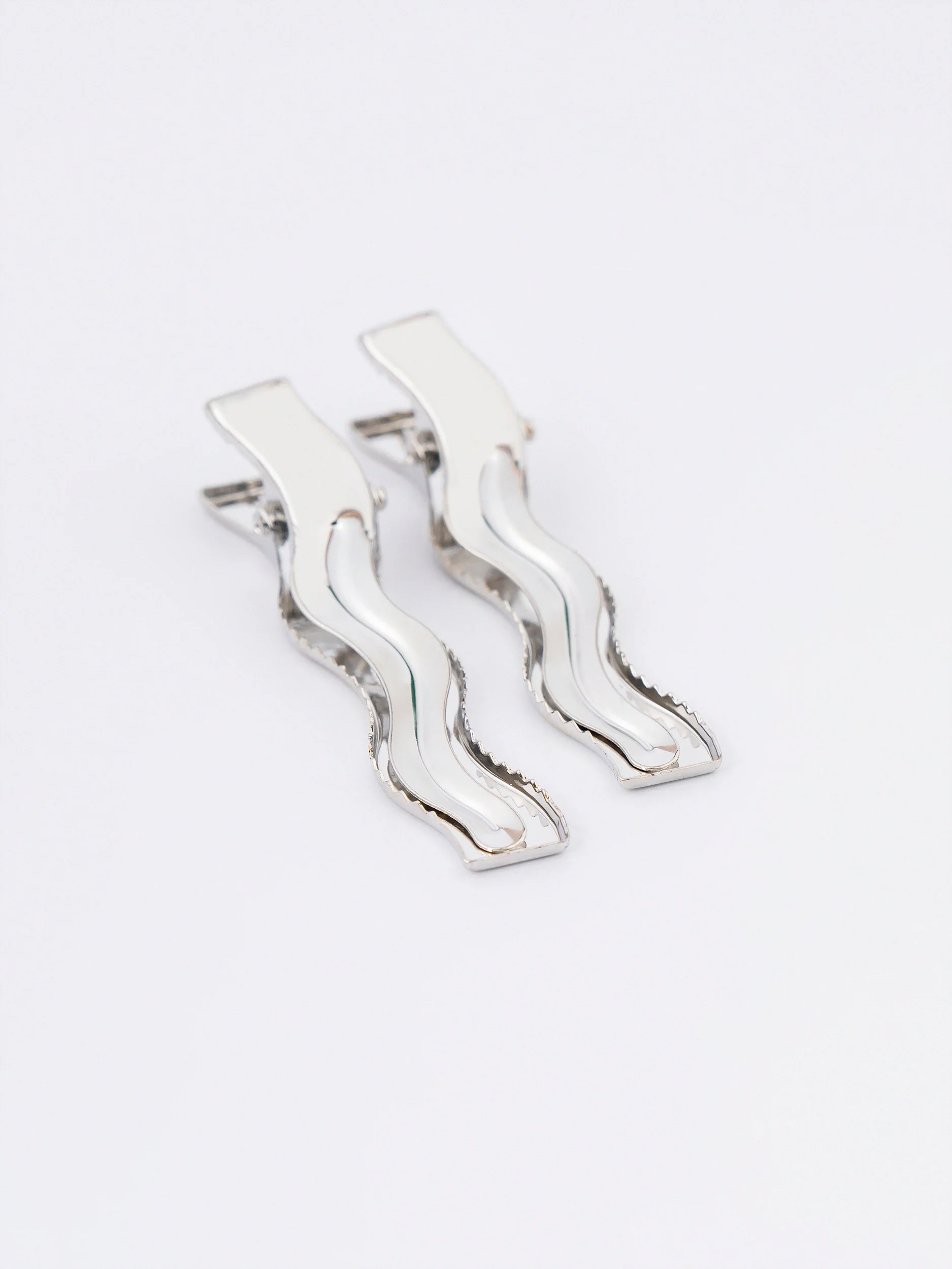 Wave Hair Clips - Image 4