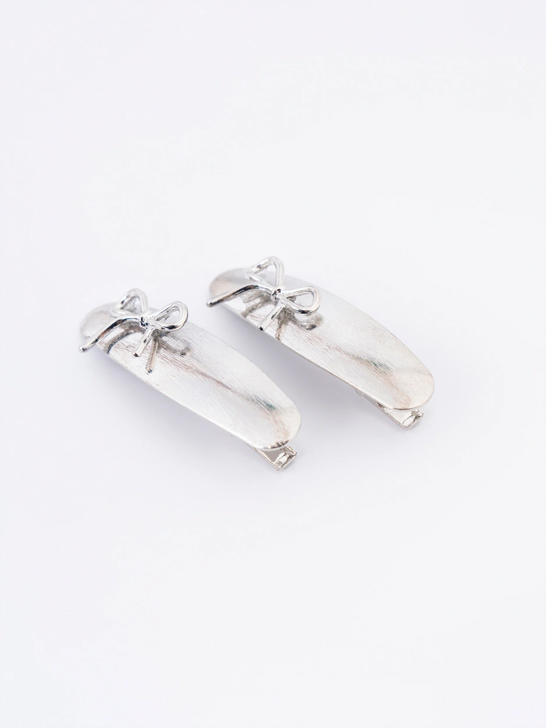 Matte Hair Clips - Image 3