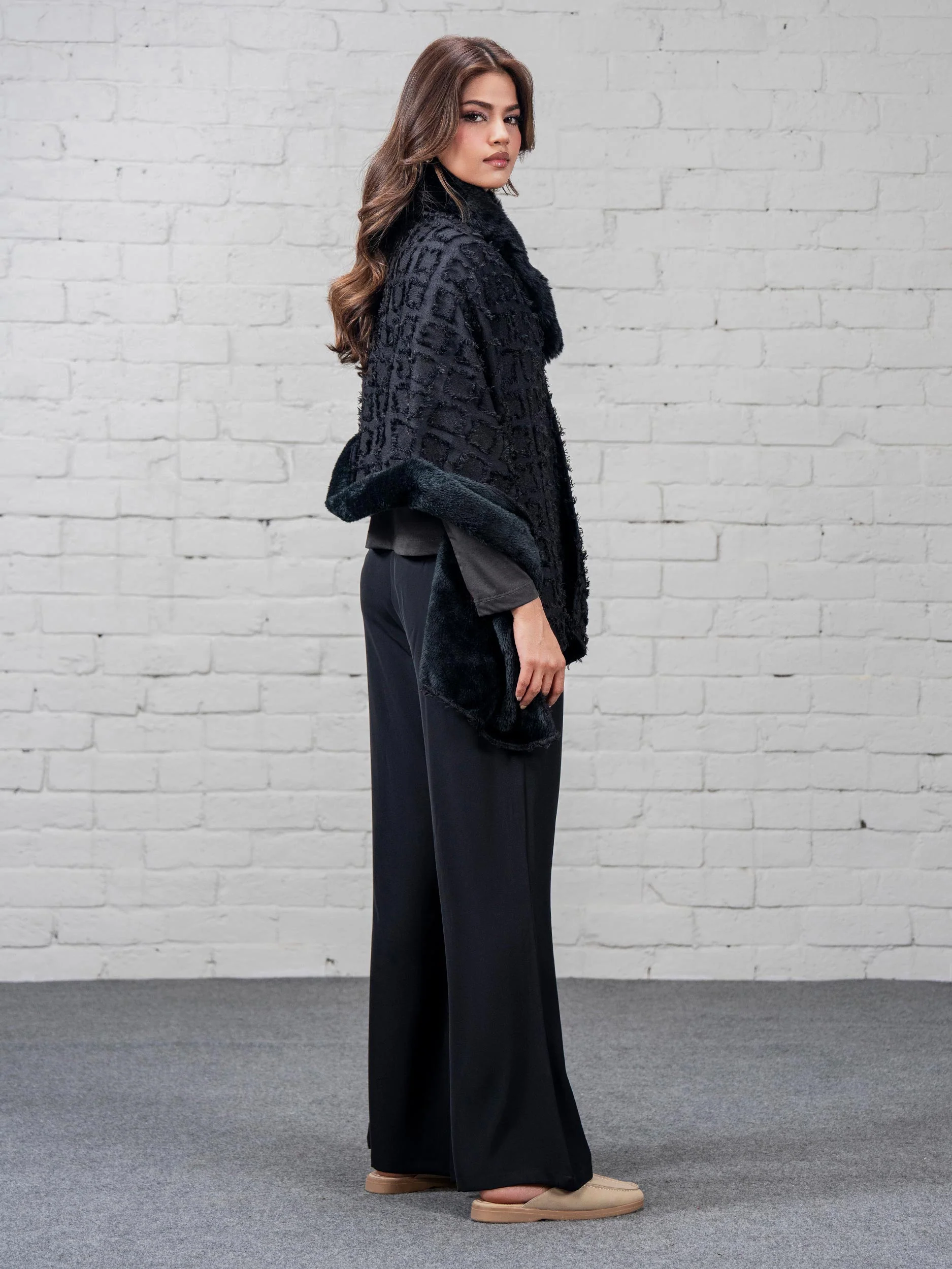 Woolen Cape Shawl - Image 3
