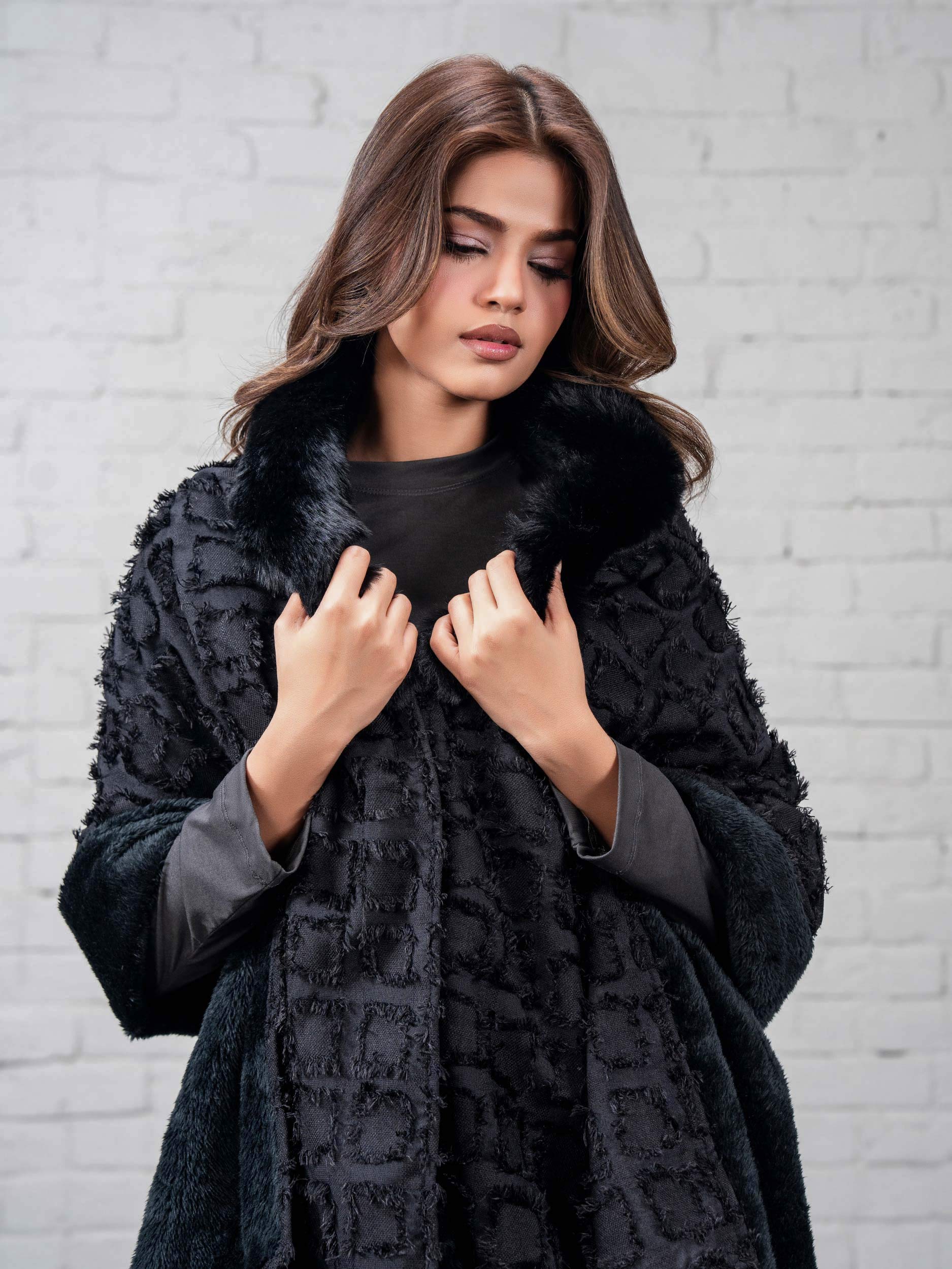 Woolen Cape Shawl - Image 6