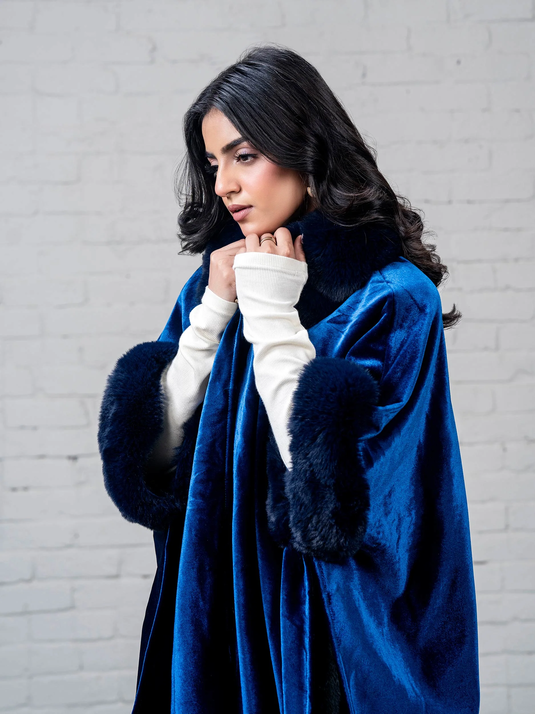 Velvet Cape - Image 6