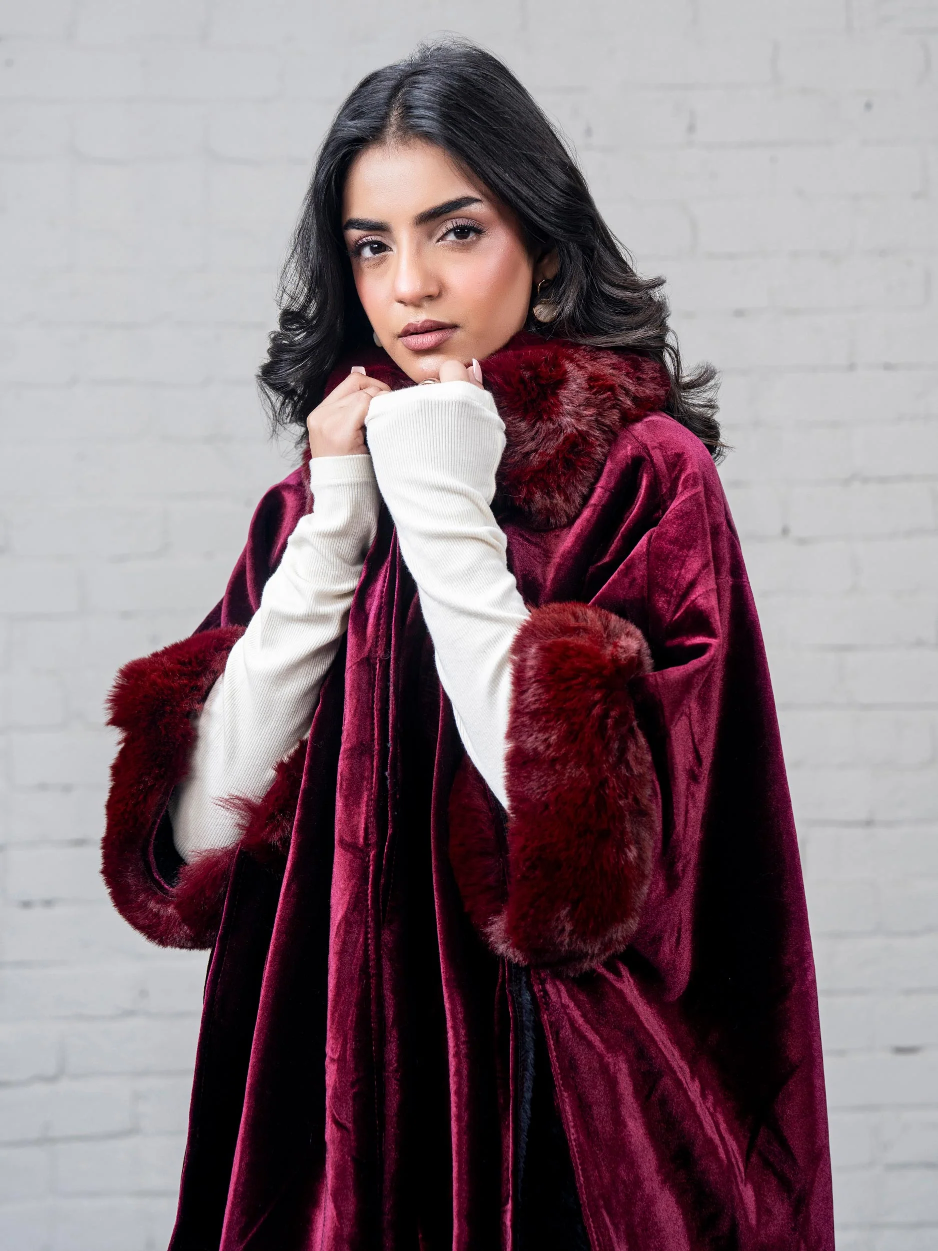 Velvet Cape - Image 4