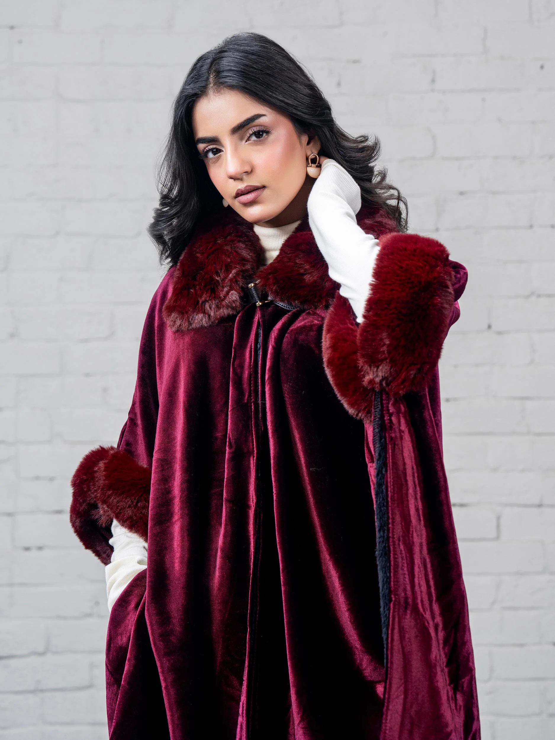 Velvet Cape - Image 5