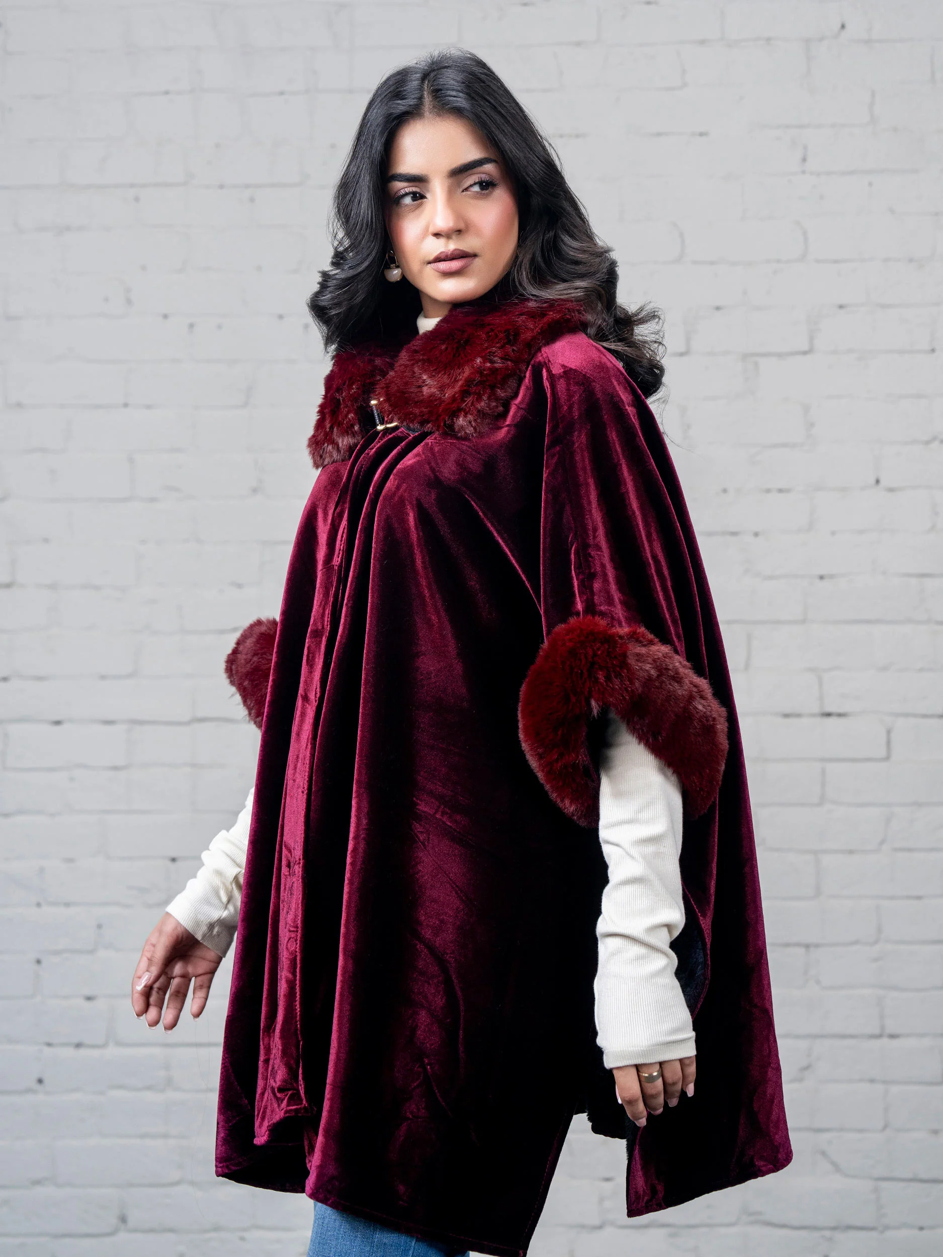 Velvet Cape - Image 6