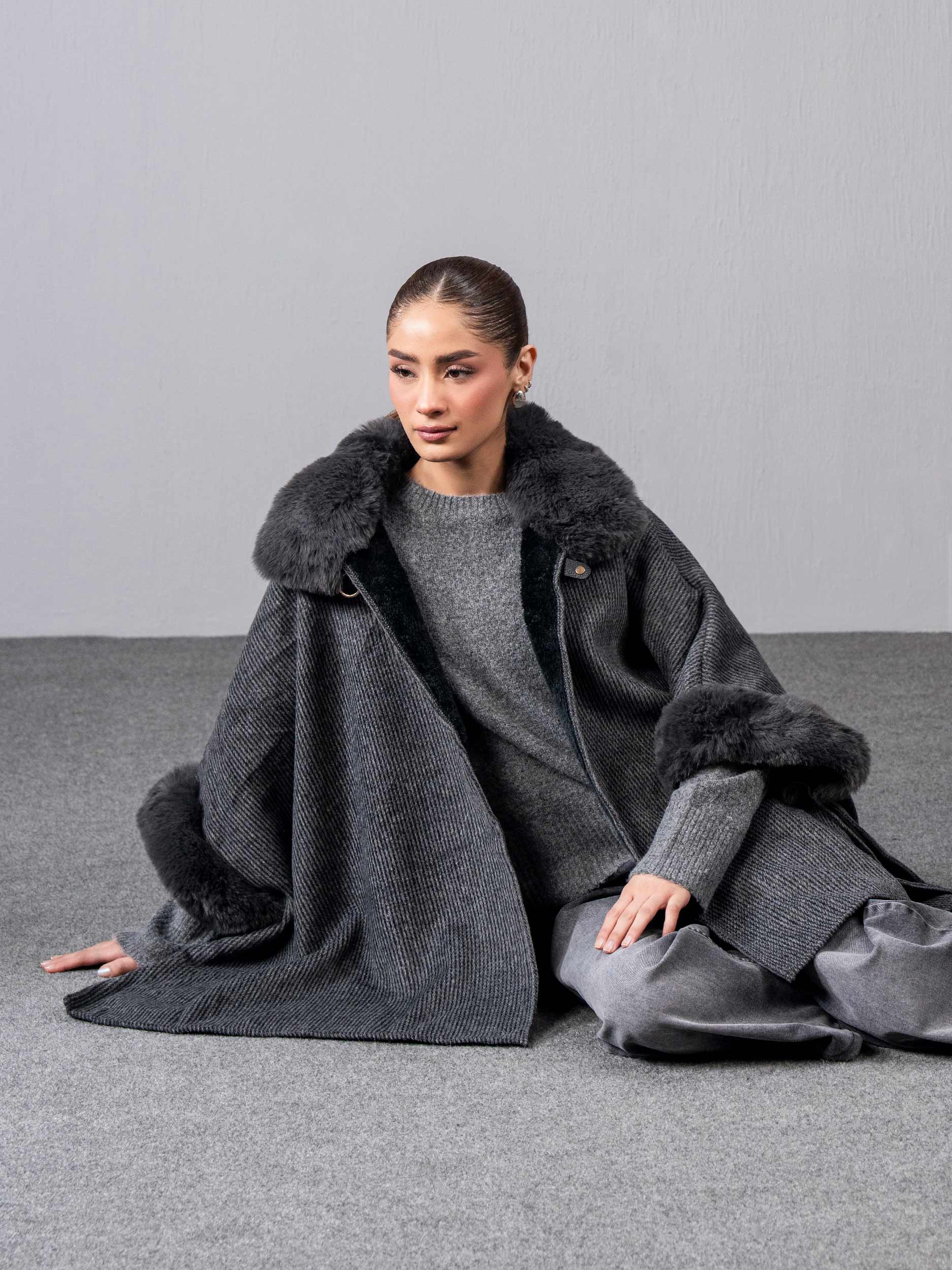 Woolen Fur Cape - Image 4