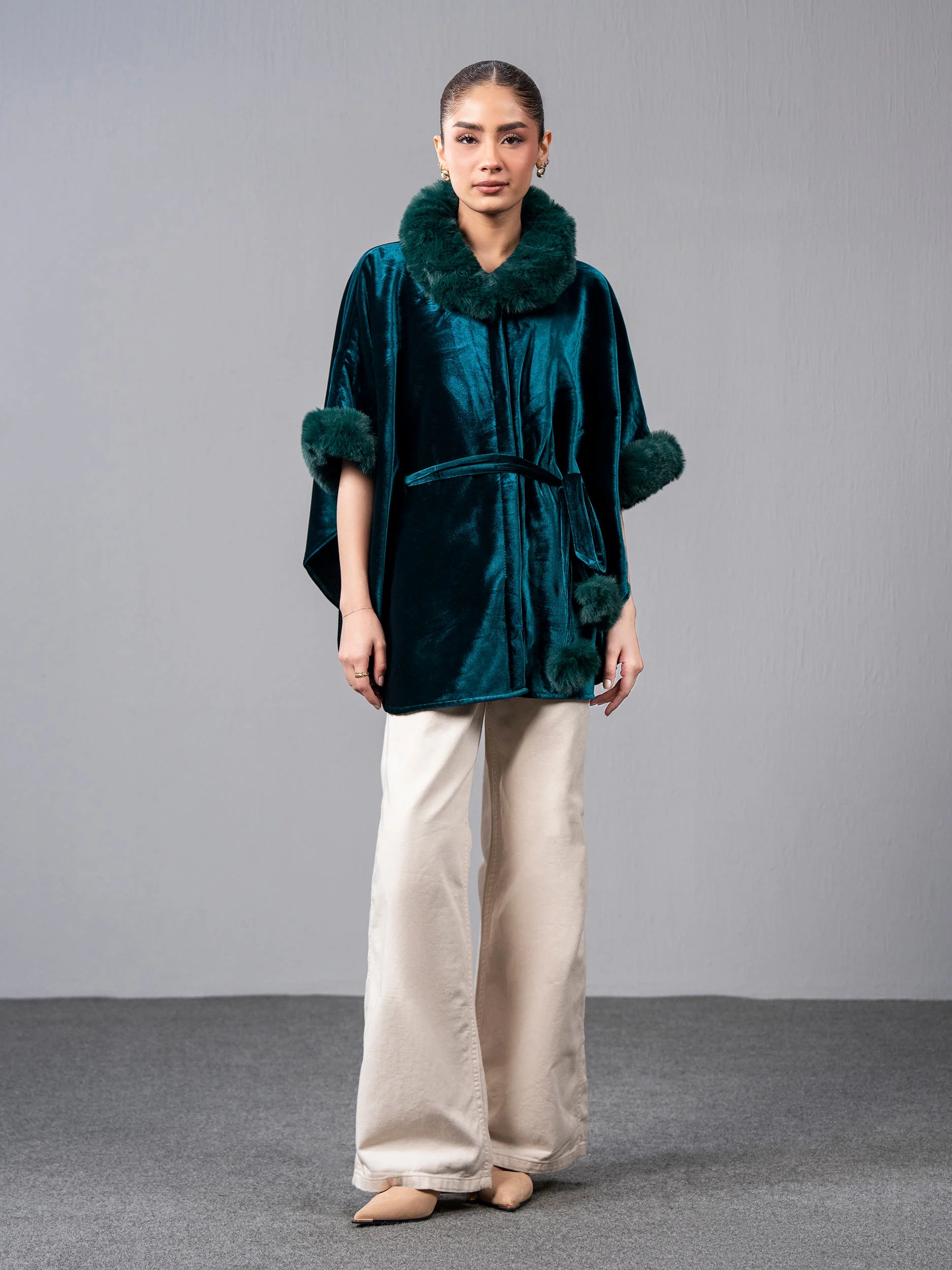 Velvet Fur Cape - Image 3