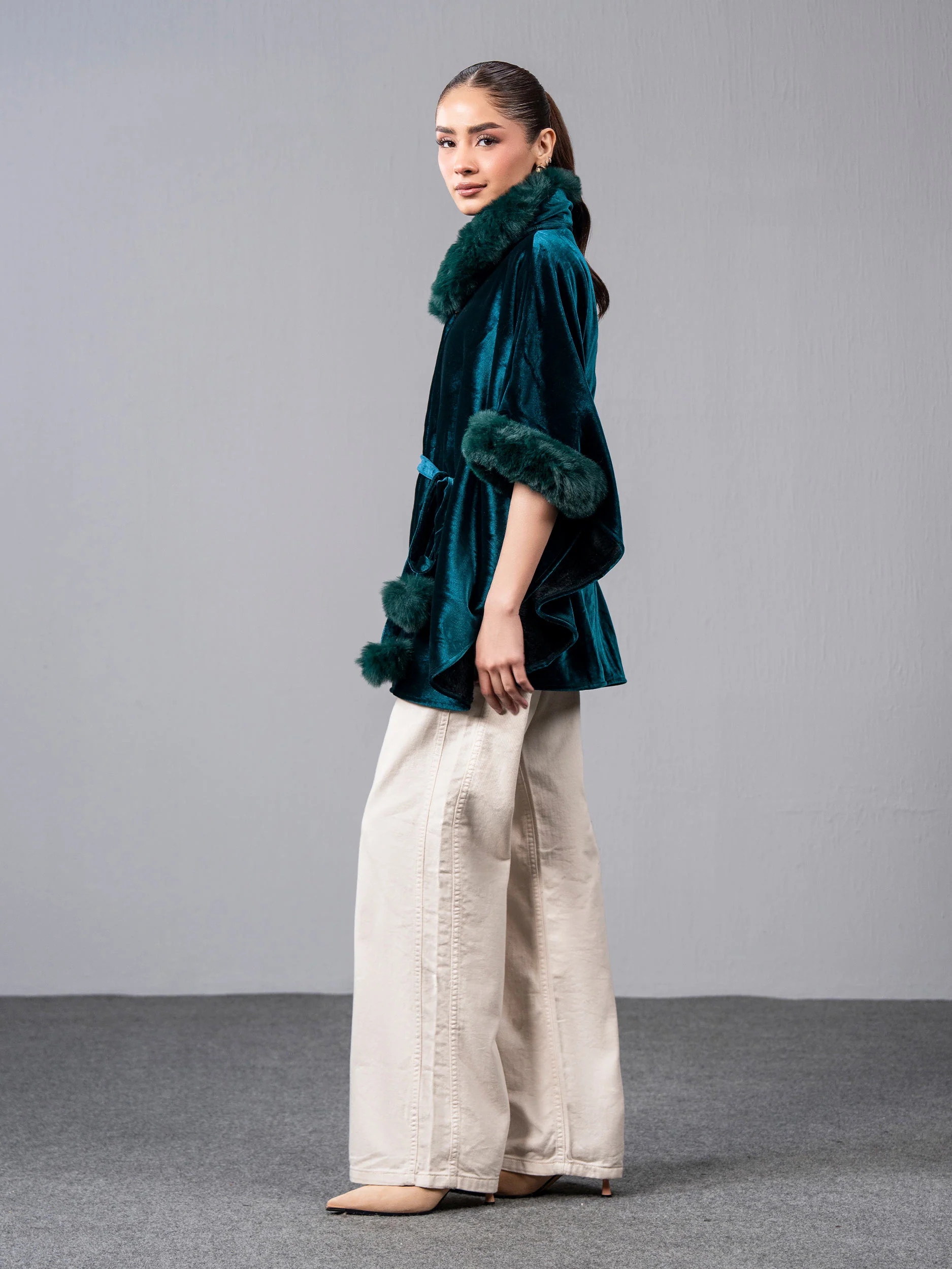 Velvet Fur Cape - Image 4