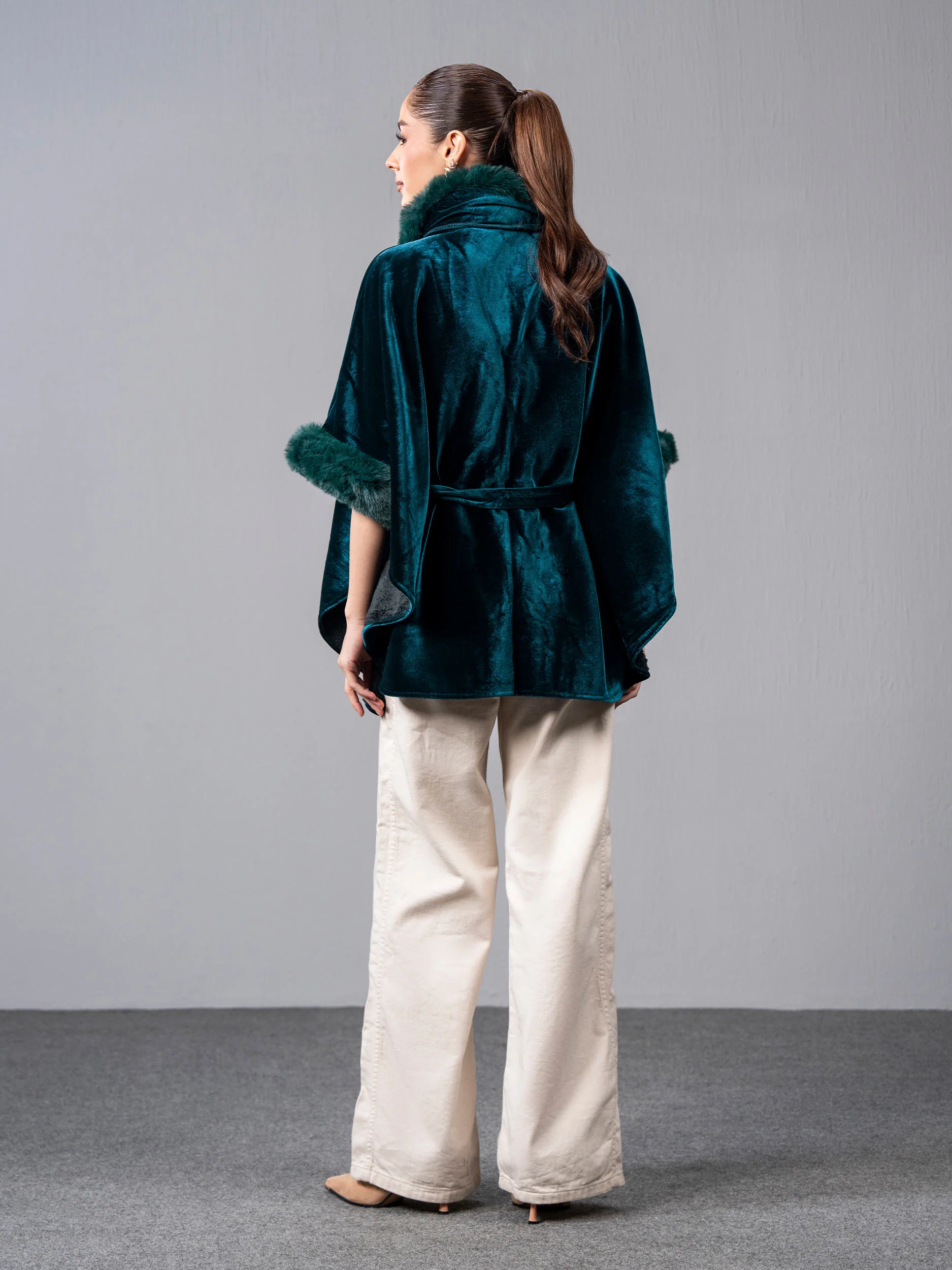 Velvet Fur Cape - Image 5