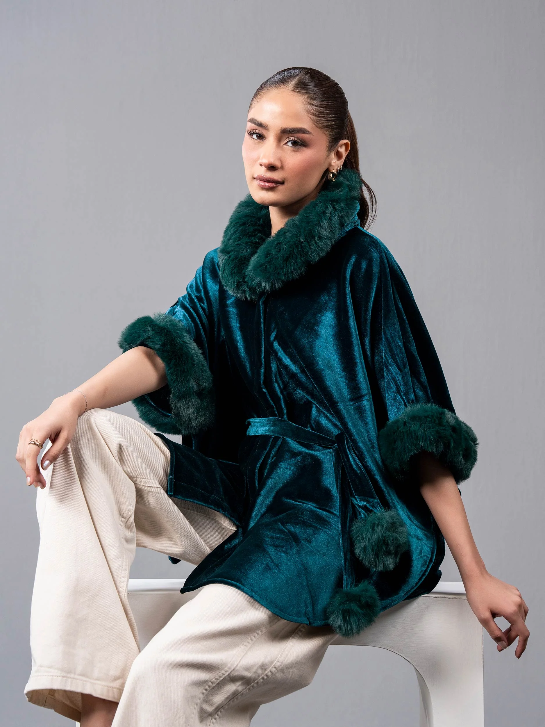 Velvet Fur Cape - Image 6