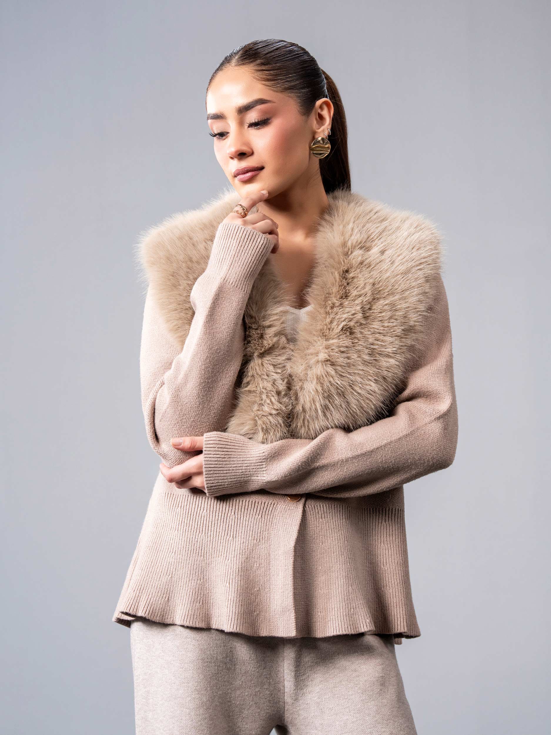 Faux-Fur Sweater - Image 4