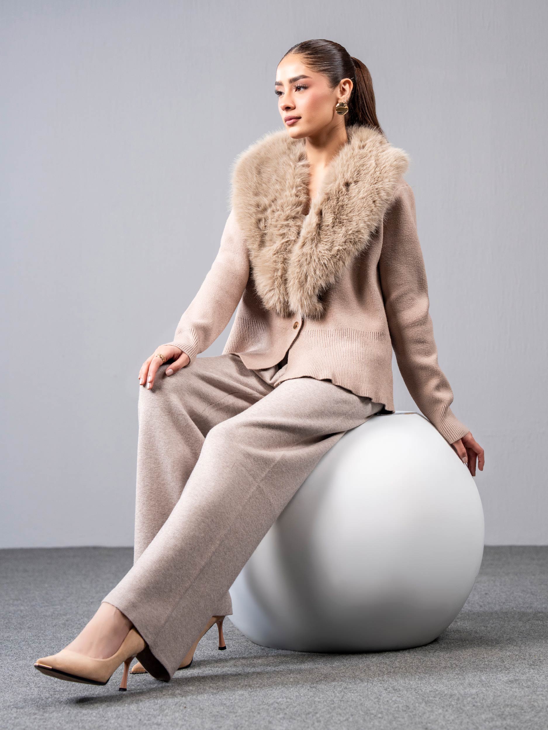 Faux-Fur Sweater - Image 5