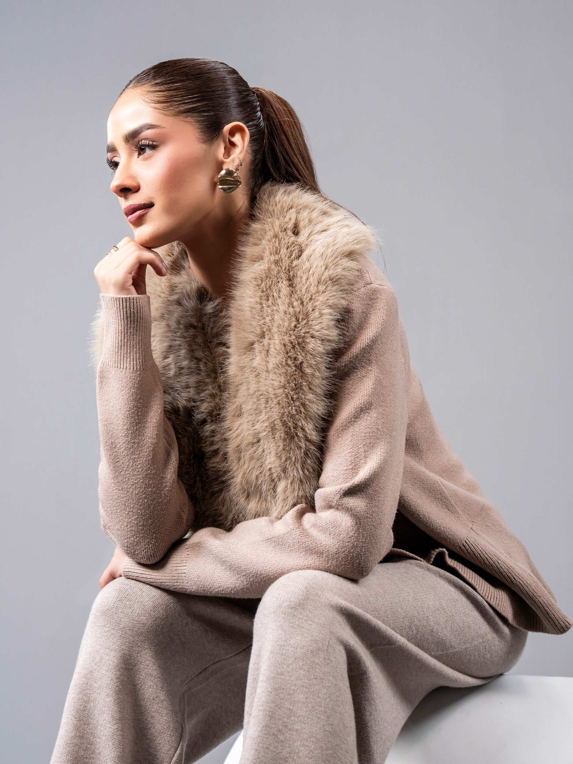Faux-Fur Sweater - Image 6