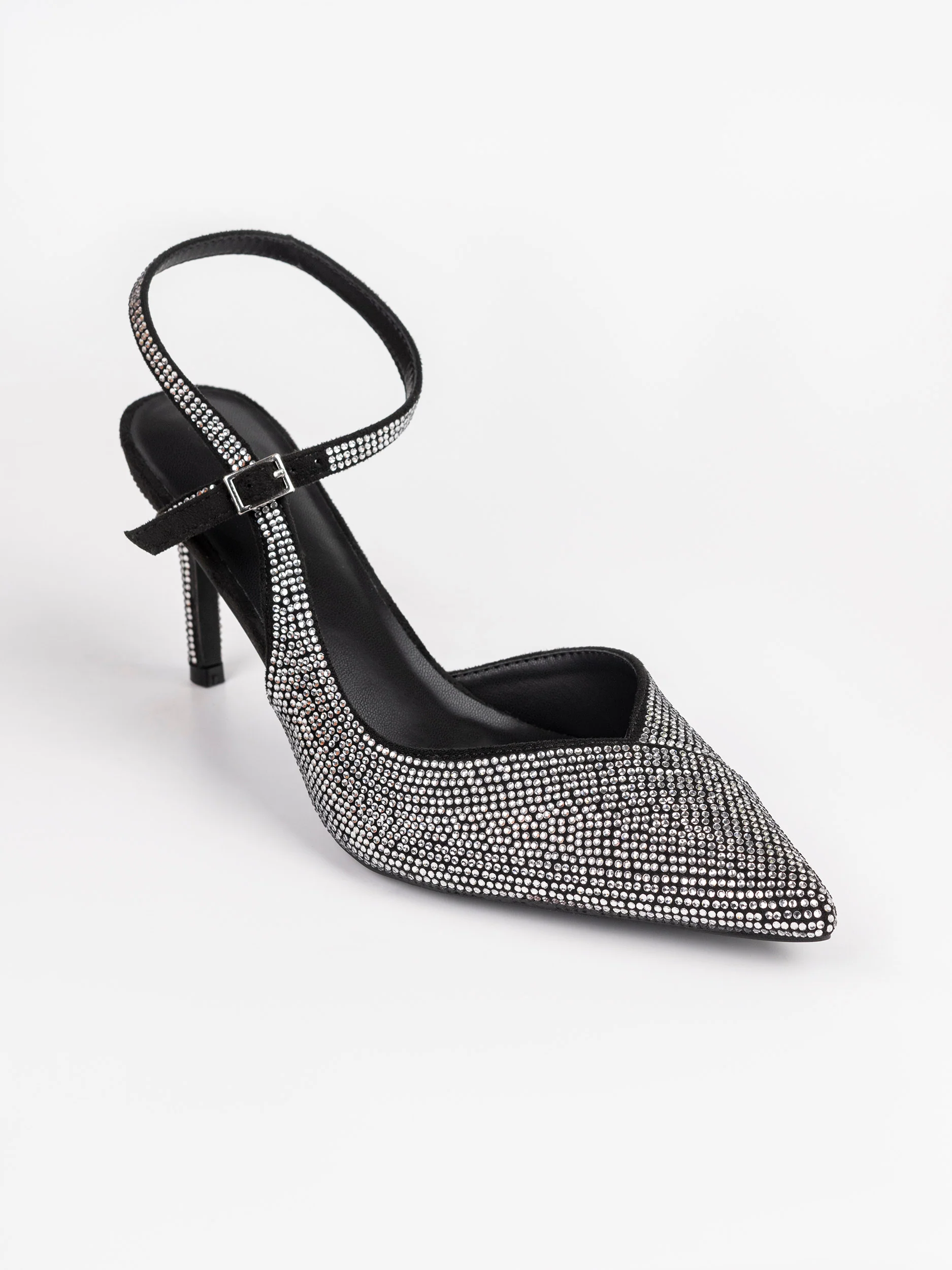 Embellished Courts - Image 3