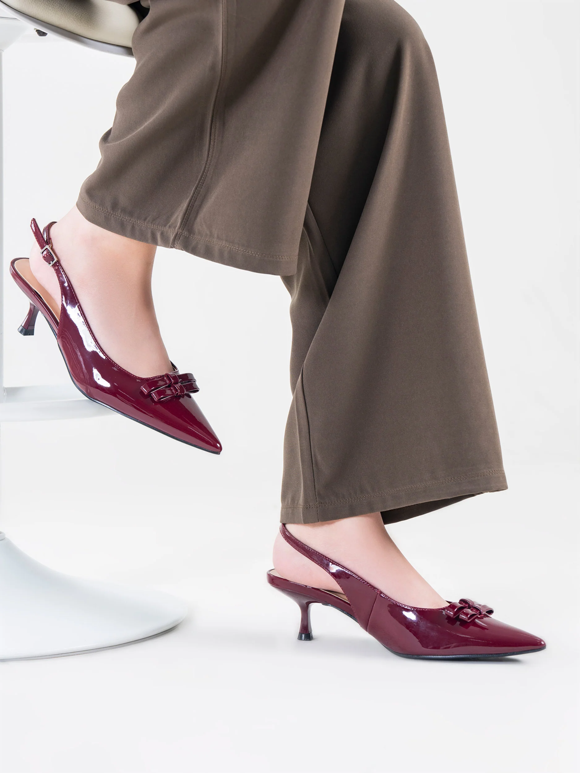 Slingback Courts - Image 2