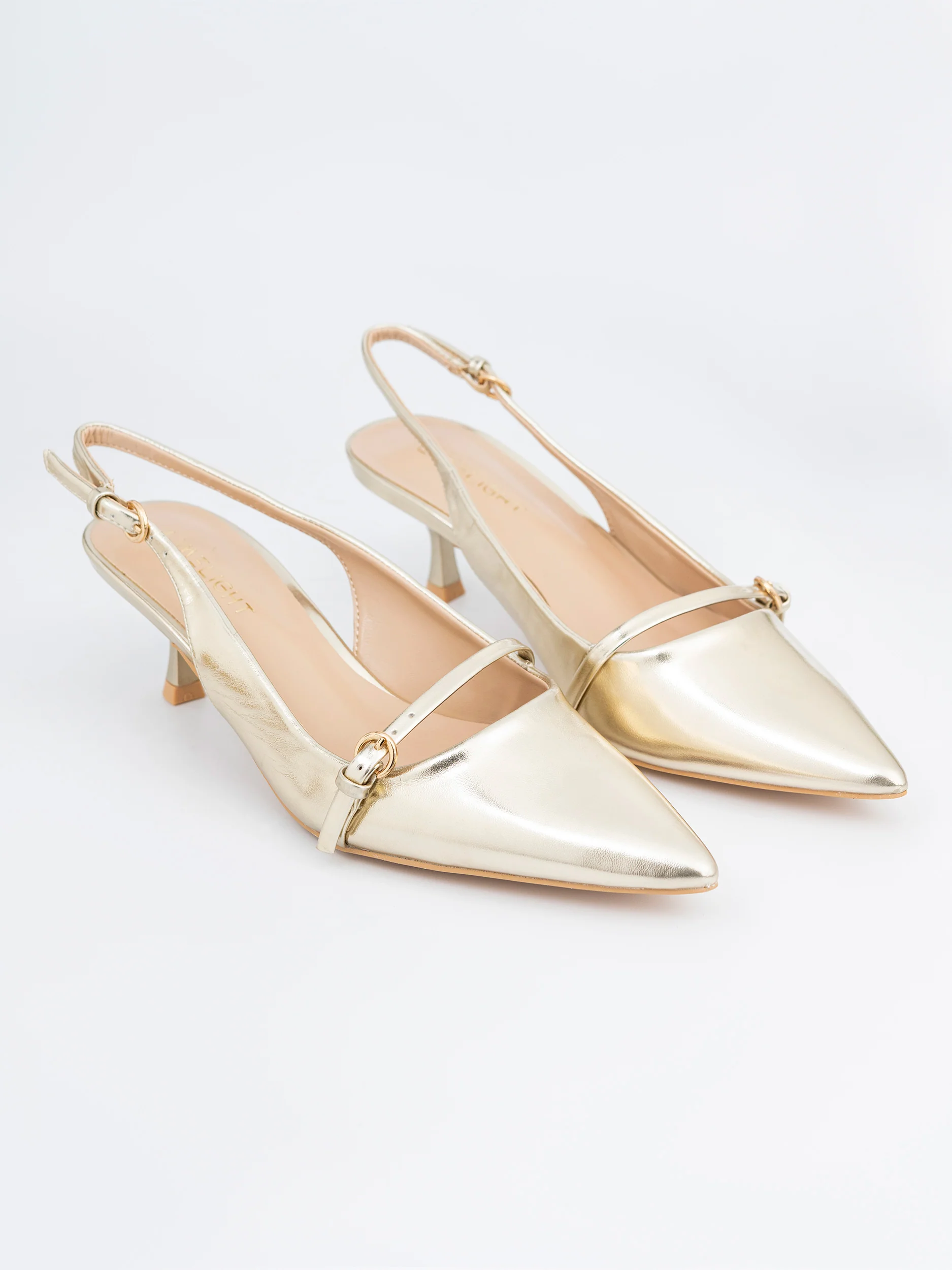 Slingback Courts - Image 3