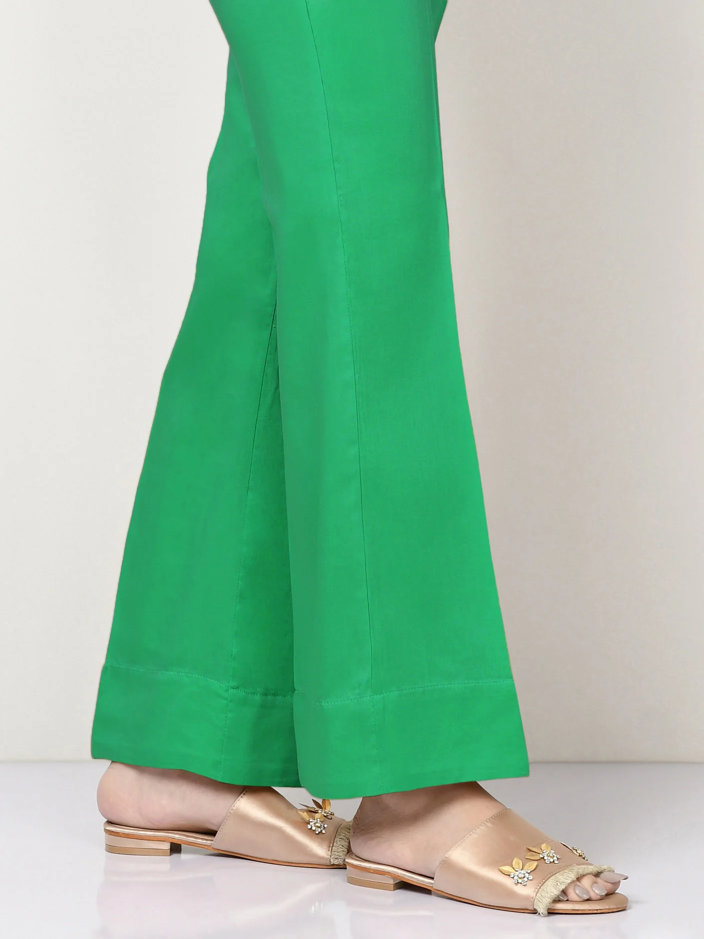 Khaddar Trouser-Dyed (Unstitched) - Image 4