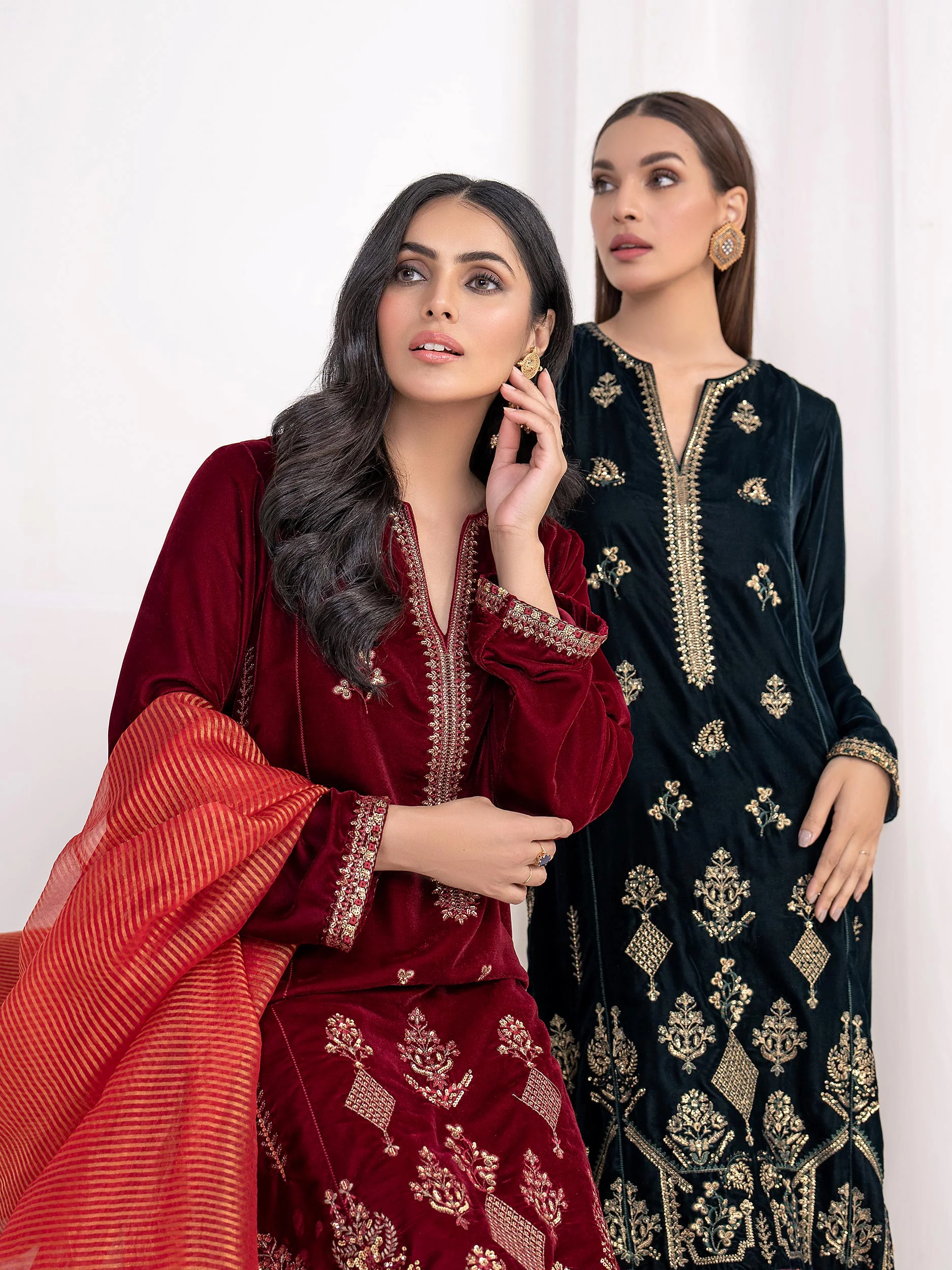 3 Piece Velvet Suit-Embroidered(Unstitched) - Image 7