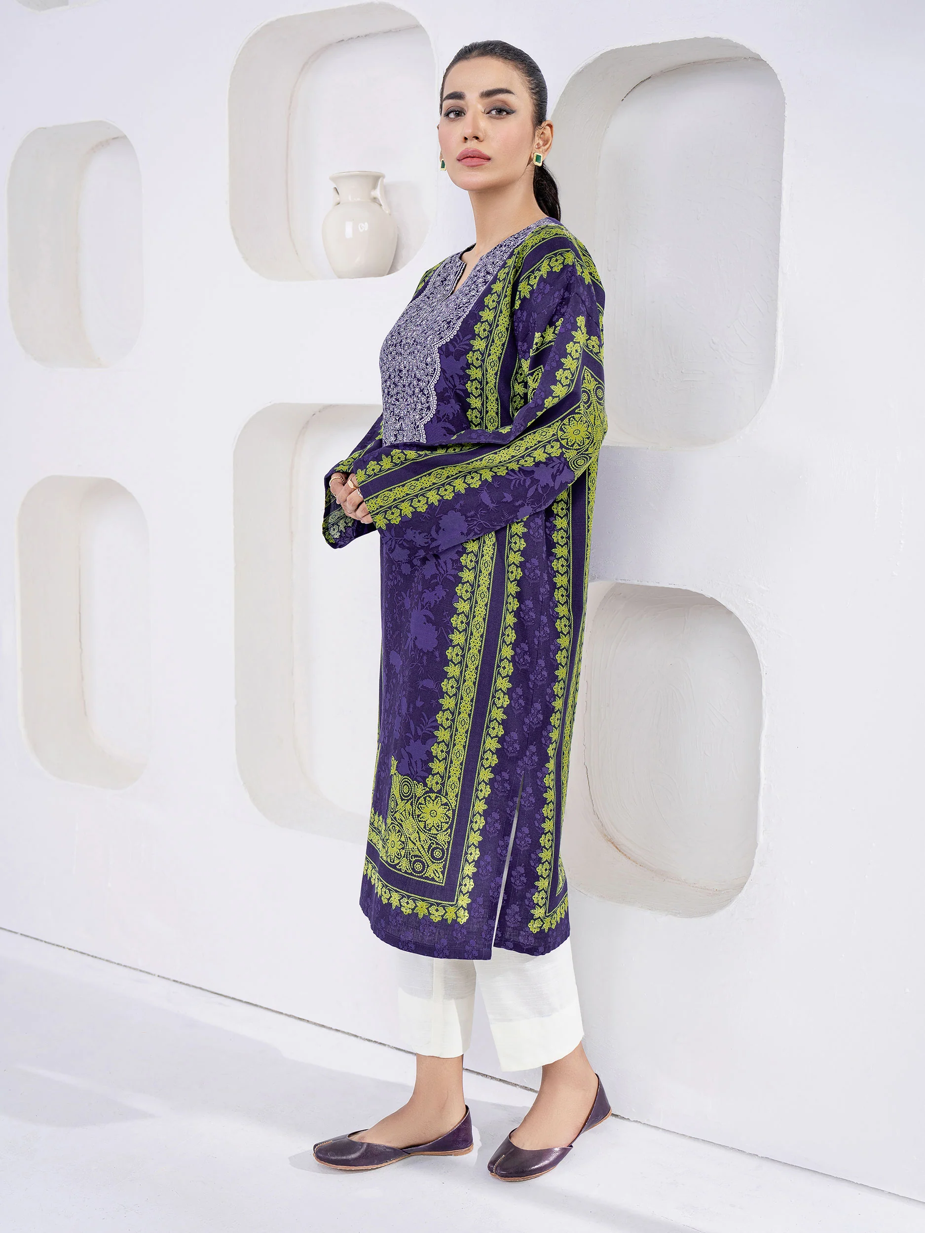 Khaddar Shirt-Printed(Unstitched) - Image 5