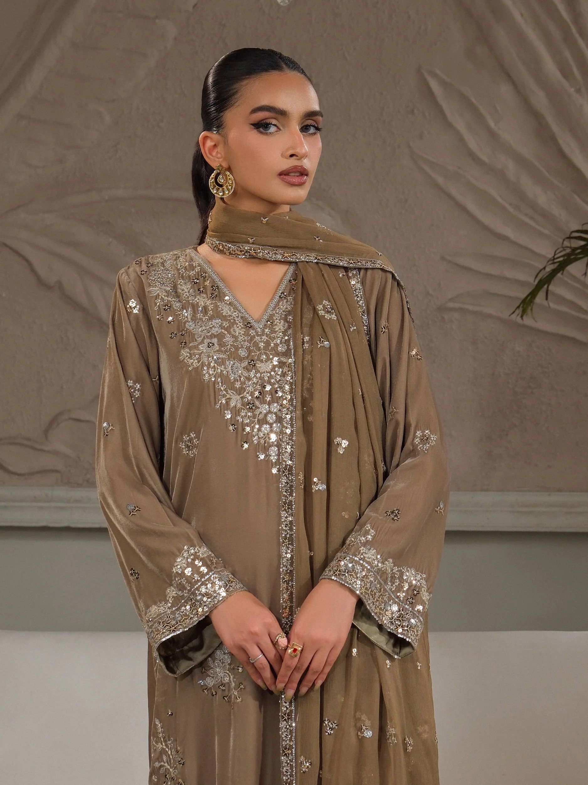 3 Piece Velvet Suit-Embroidered (Unstitched) - Image 2