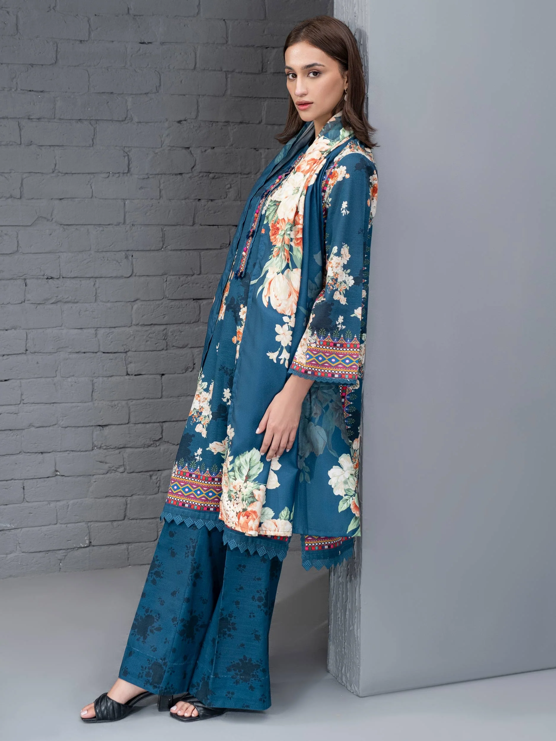 3 Piece Khaddar Suit-Printed (Unstitched) - Image 4