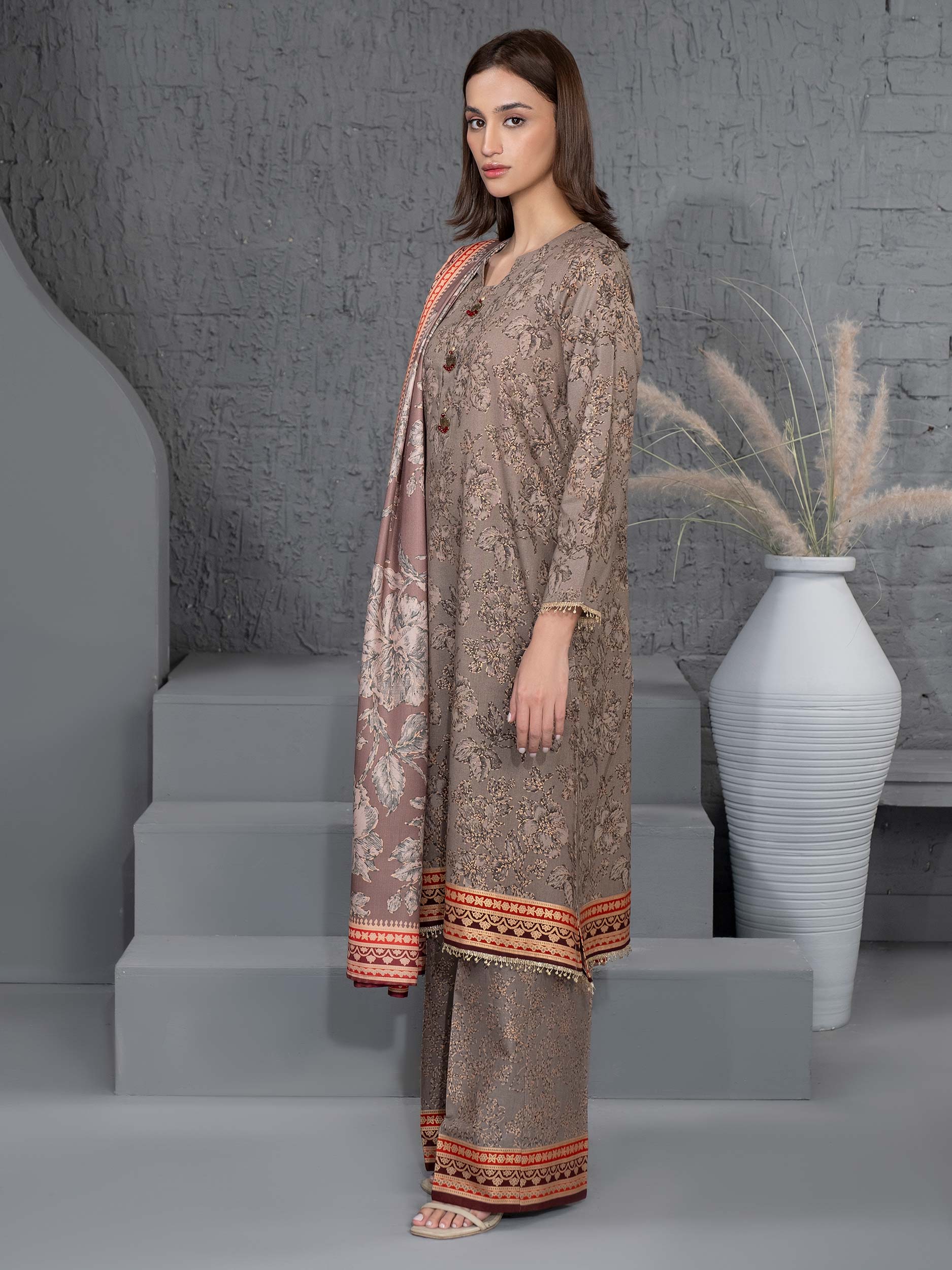 3 Piece Khaddar Suit-Paste Print (Unstitched) - Image 5