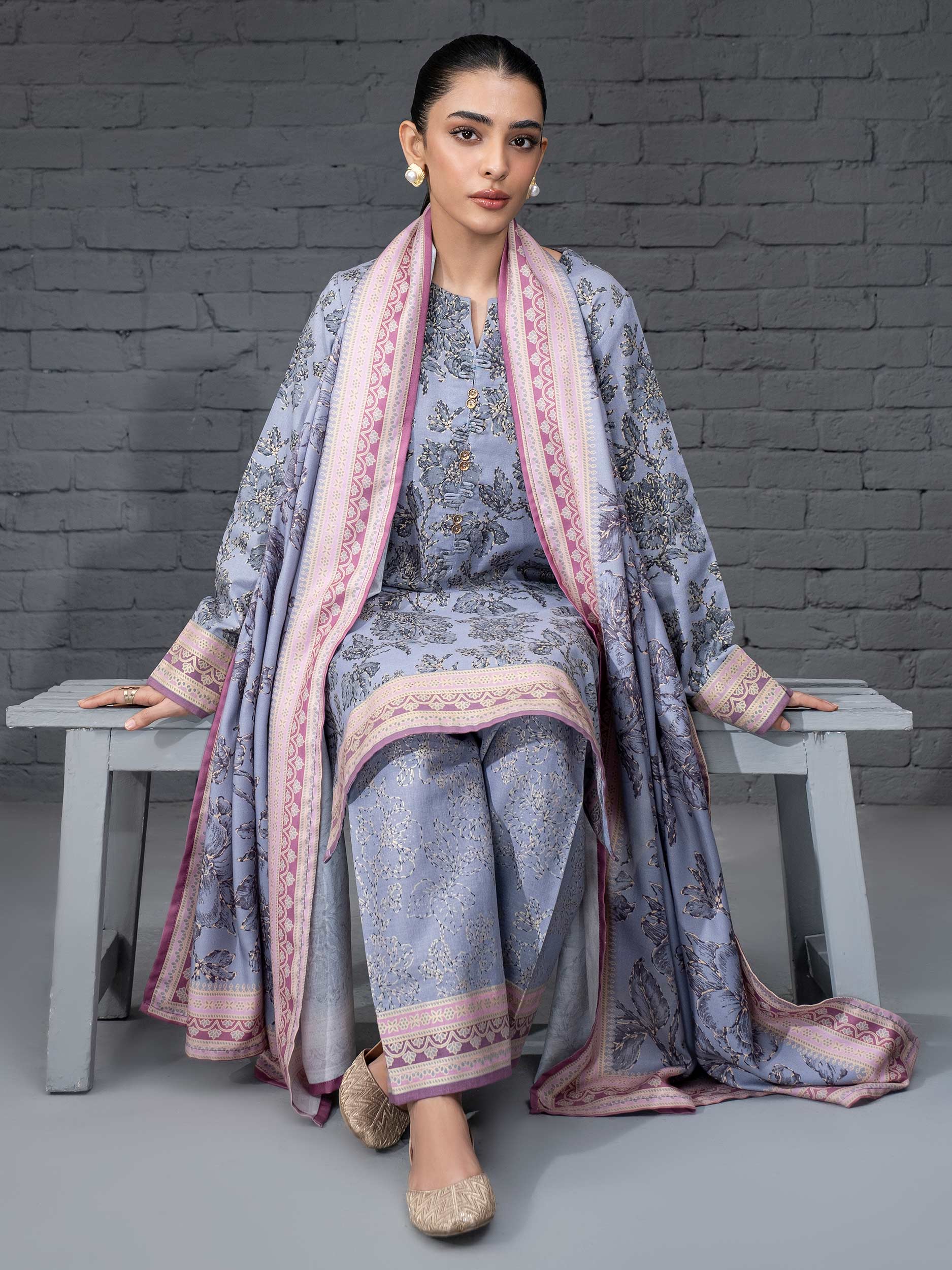 3 Piece Khaddar Suit-Paste Print (Unstitched) - Image 5