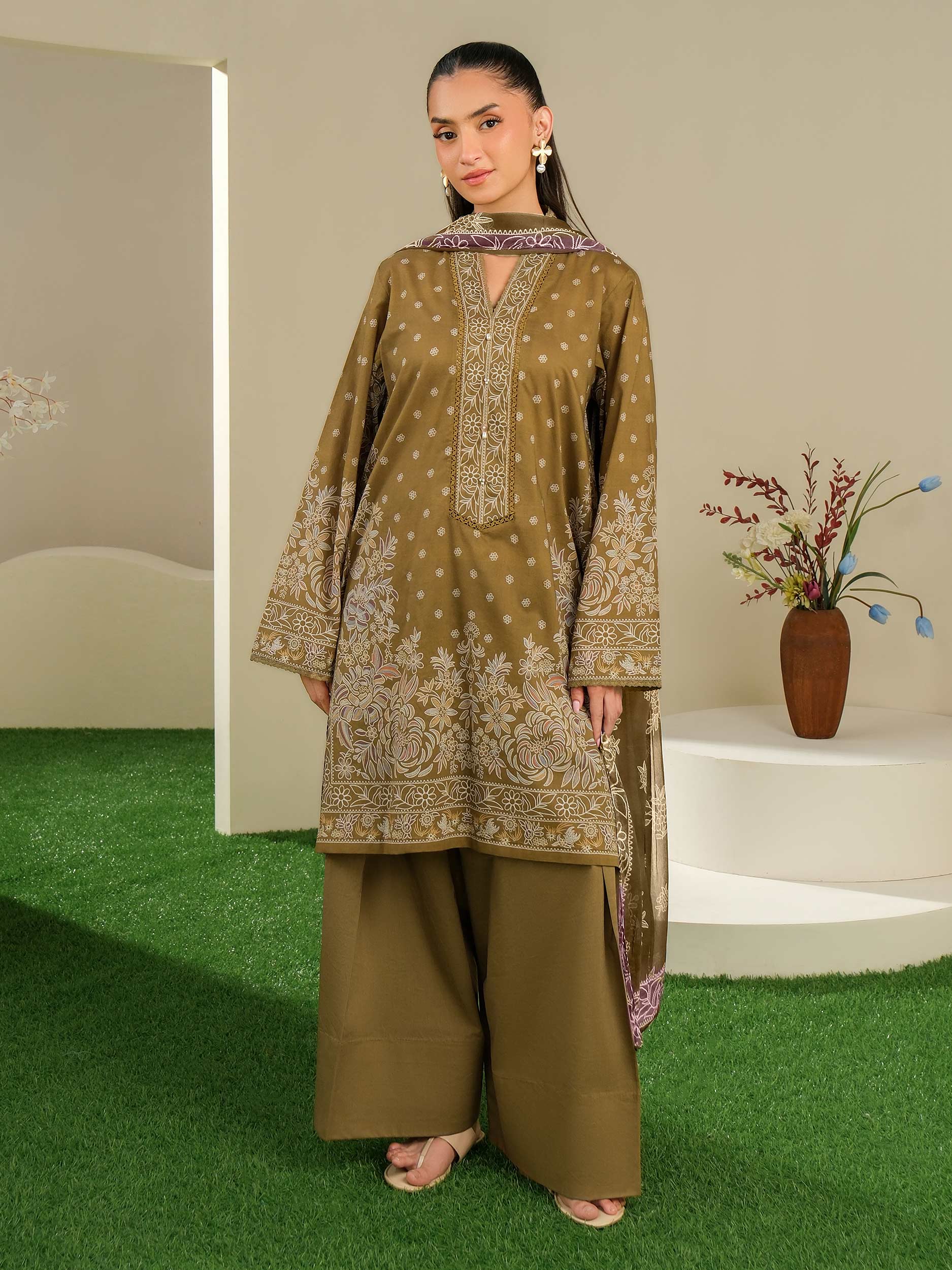 3 Piece Lawn Suit-Printed (Unstitched) - Image 3