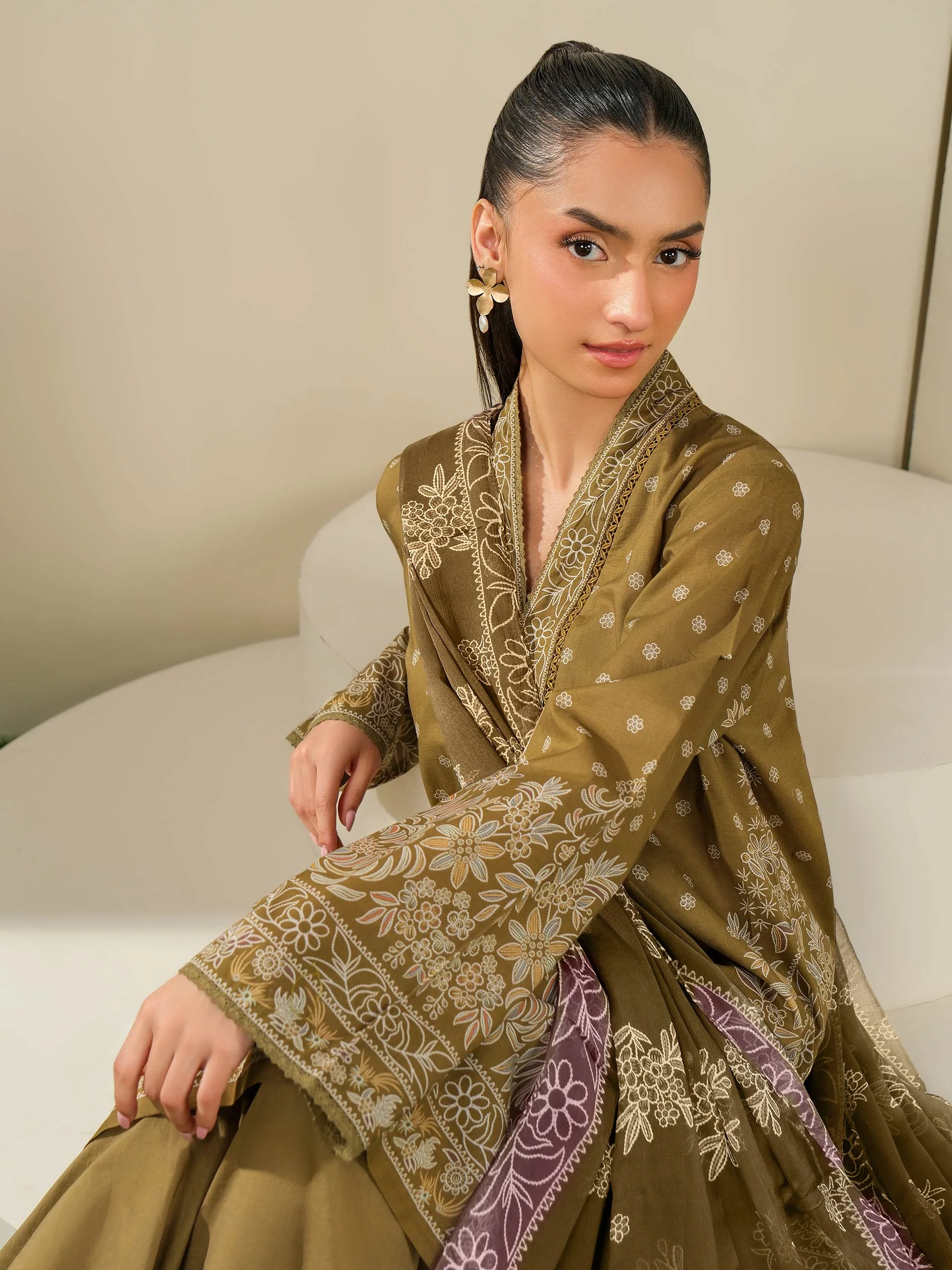 3 Piece Lawn Suit-Printed (Unstitched) - Image 4