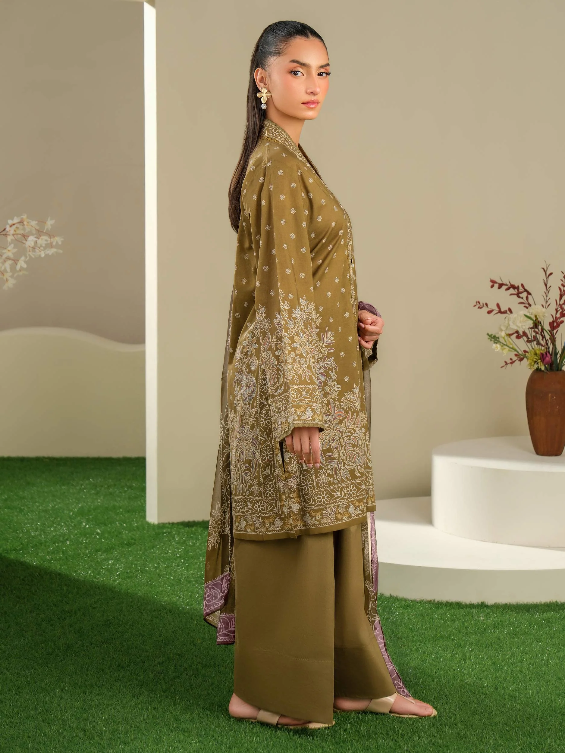 3 Piece Lawn Suit-Printed (Unstitched) - Image 5