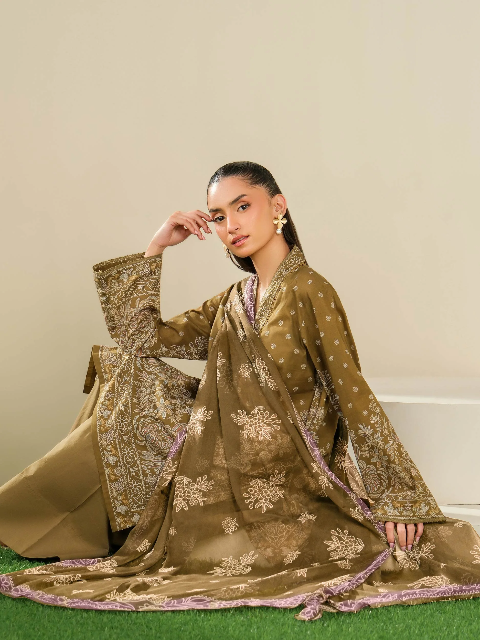 3 Piece Lawn Suit-Printed (Unstitched) - Image 6